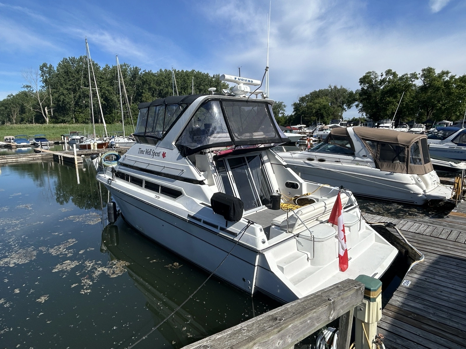 1990 Carver 380 Santego