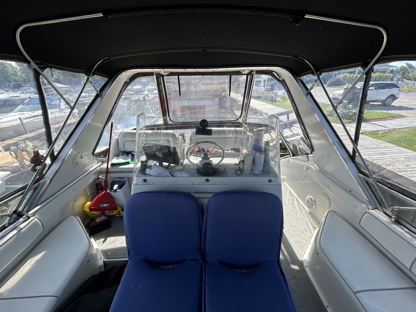 1990 Carver 380 Santego