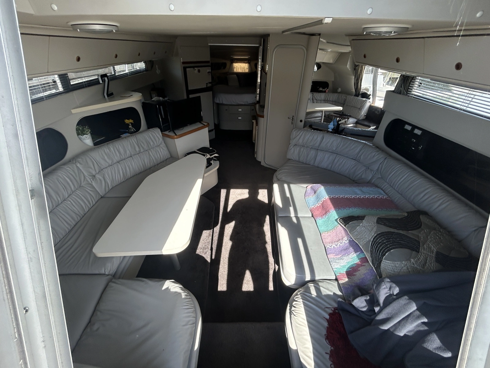 1990 Carver 380 Santego