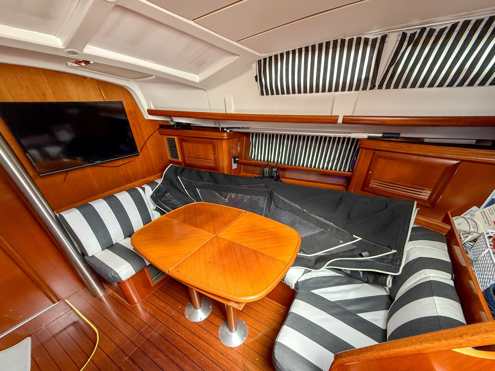 2005 Beneteau  Oceanis Clipper 423