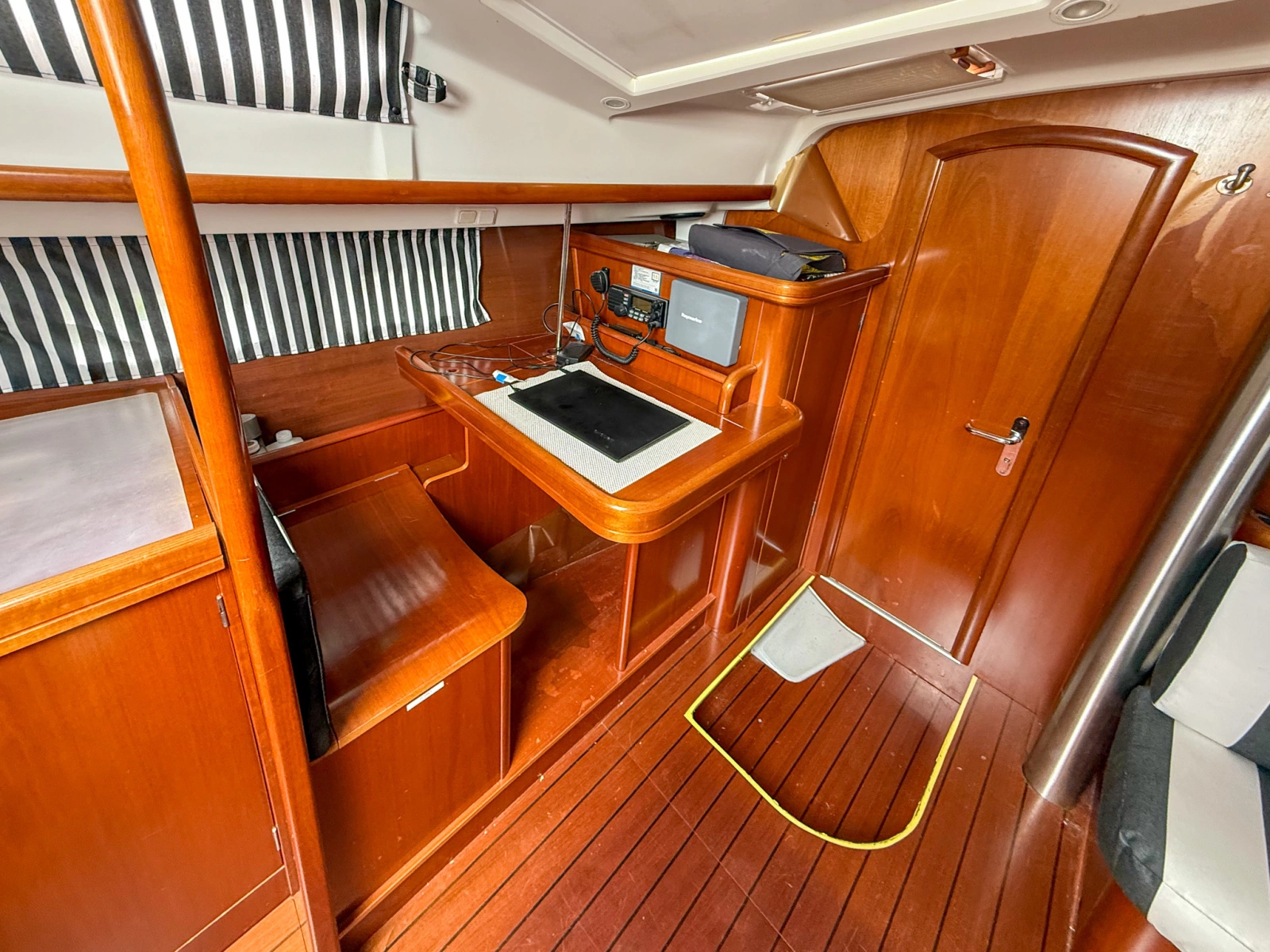 2005 Beneteau  Oceanis Clipper 423