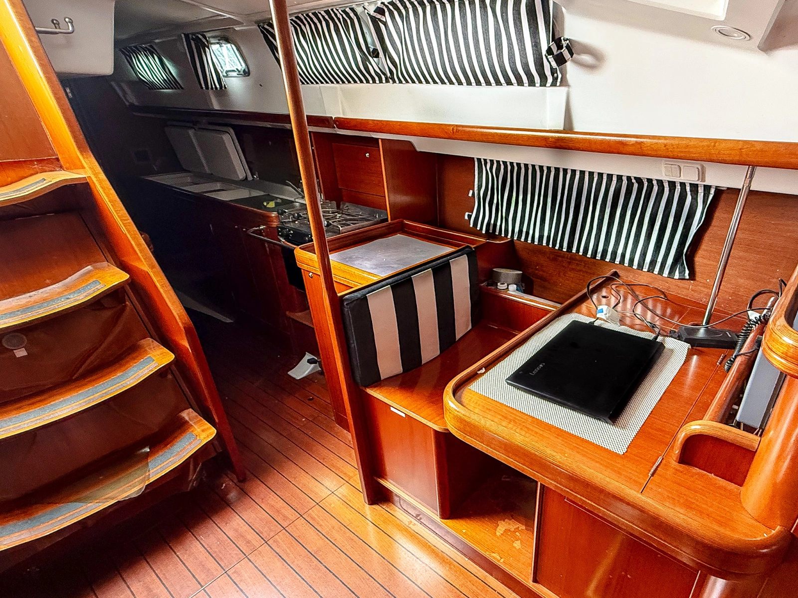 2005 Beneteau  Oceanis Clipper 423