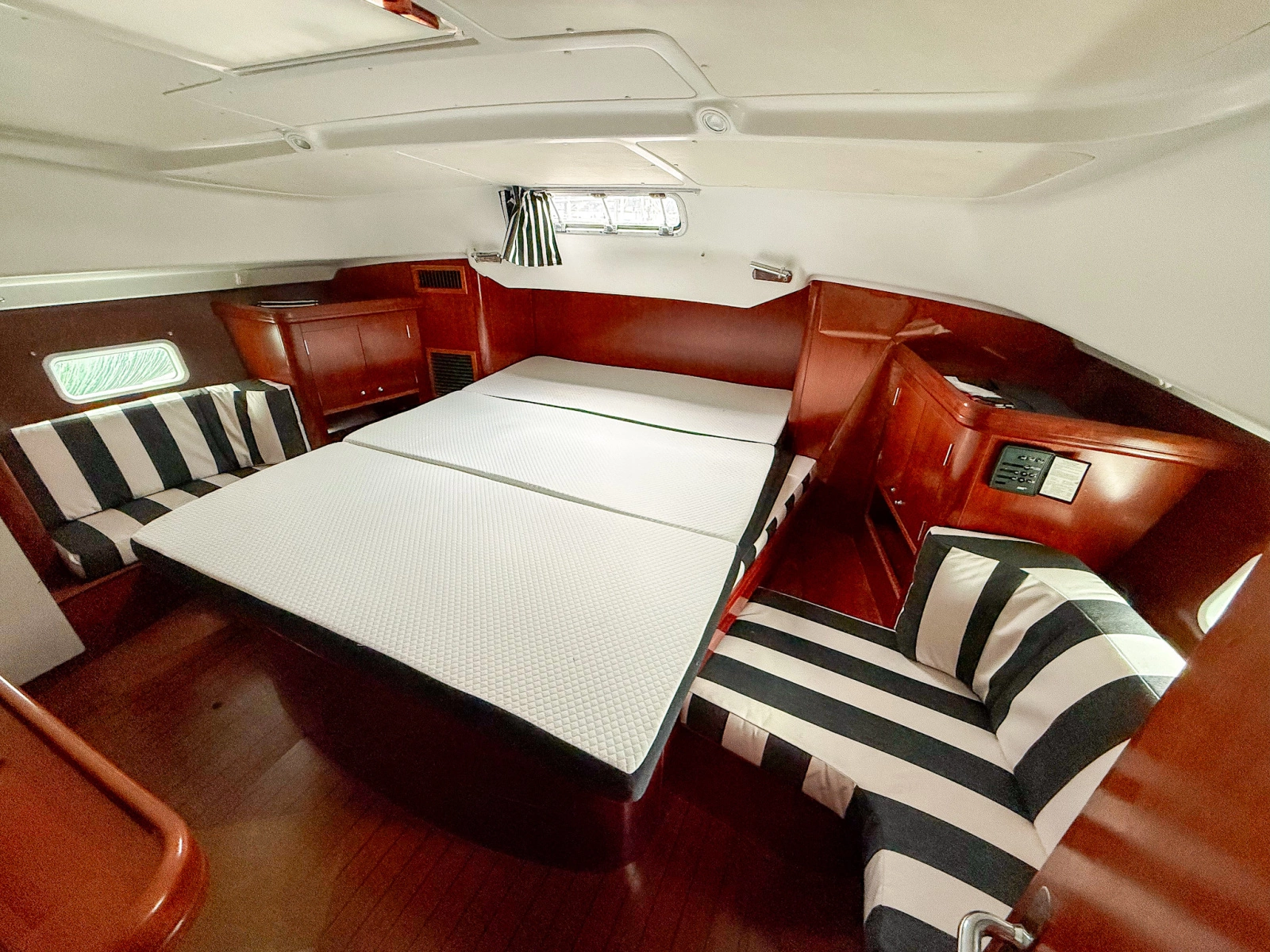 2005 Beneteau  Oceanis Clipper 423
