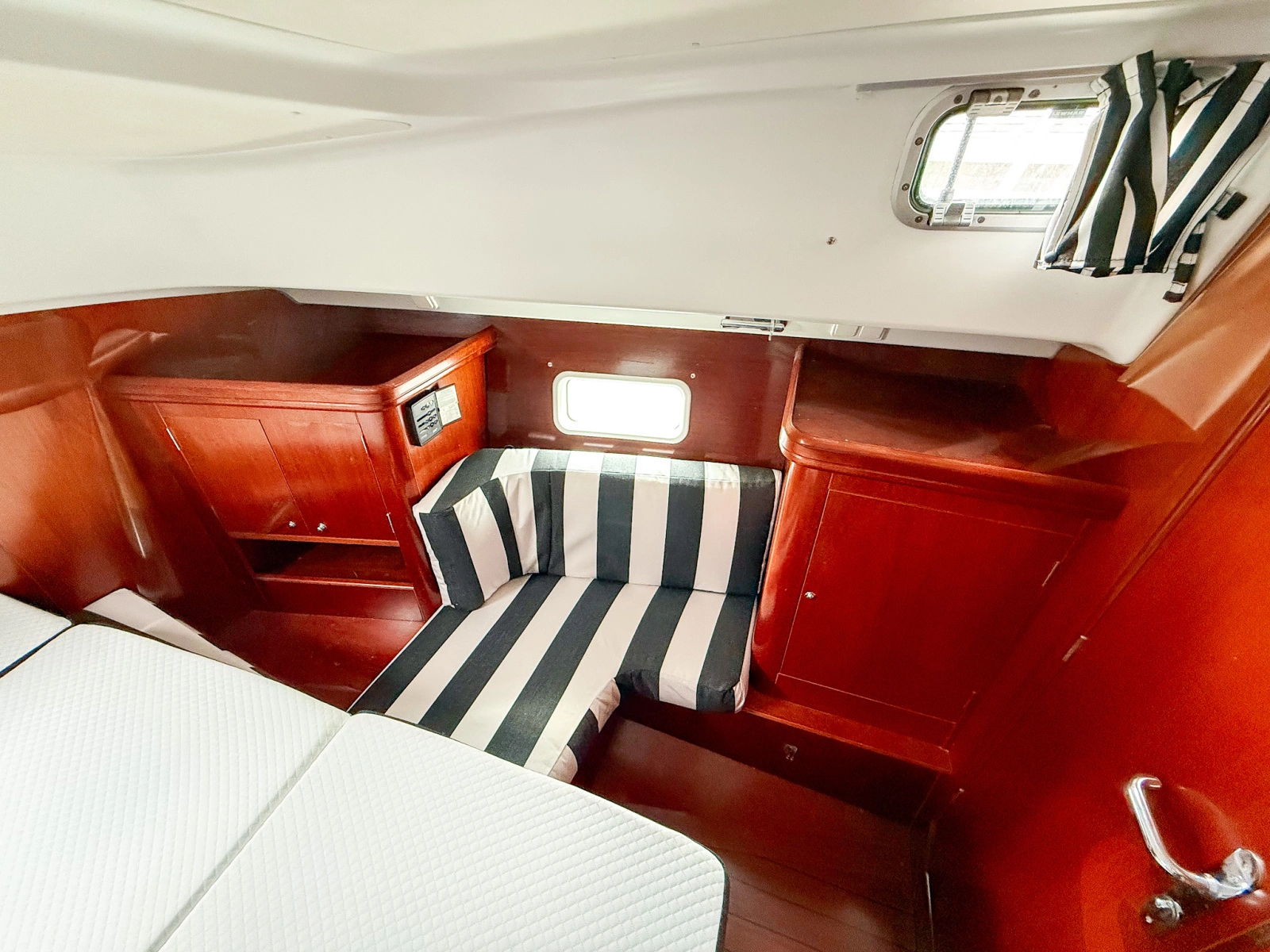 2005 Beneteau  Oceanis Clipper 423
