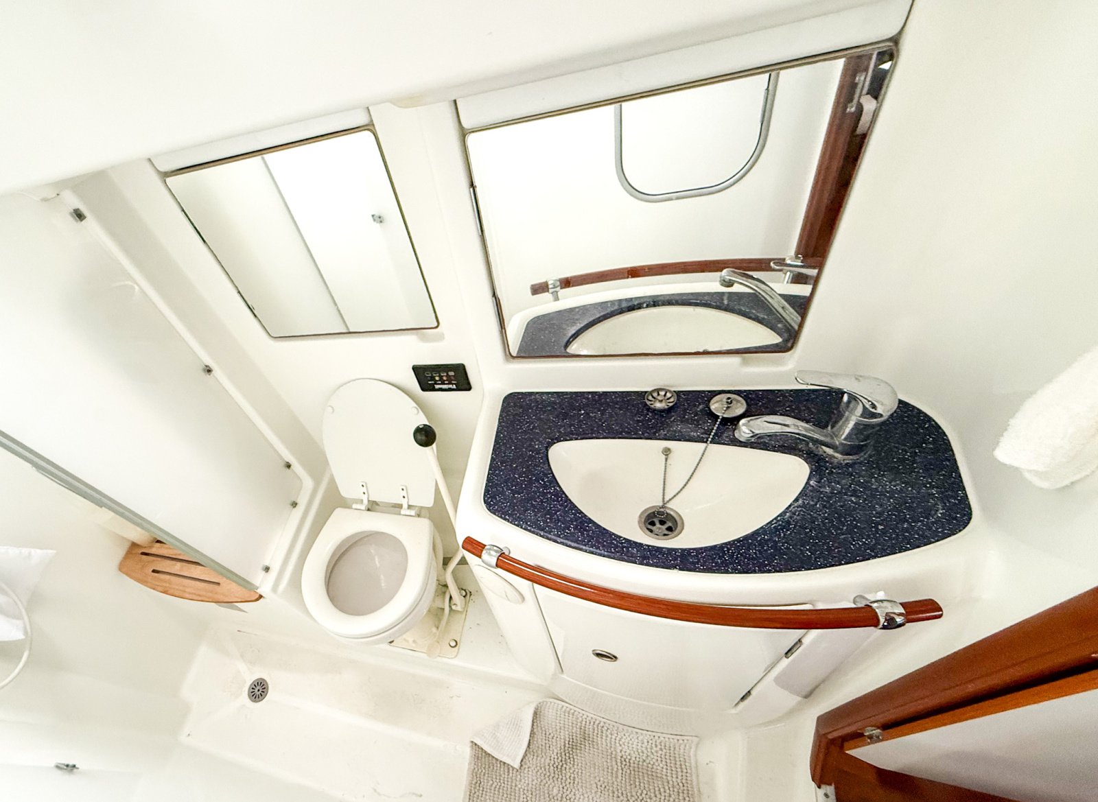 2005 Beneteau  Oceanis Clipper 423