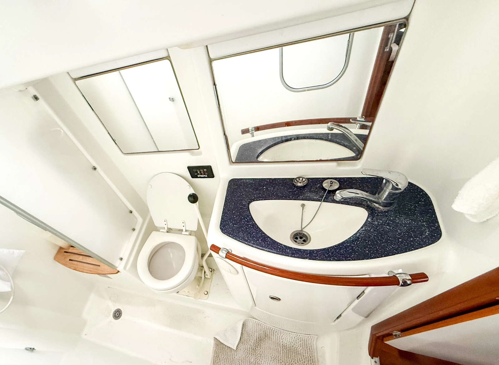 2005 Beneteau  Oceanis Clipper 423