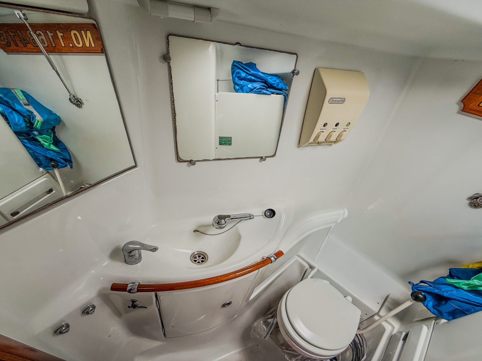 2005 Beneteau  Oceanis Clipper 423