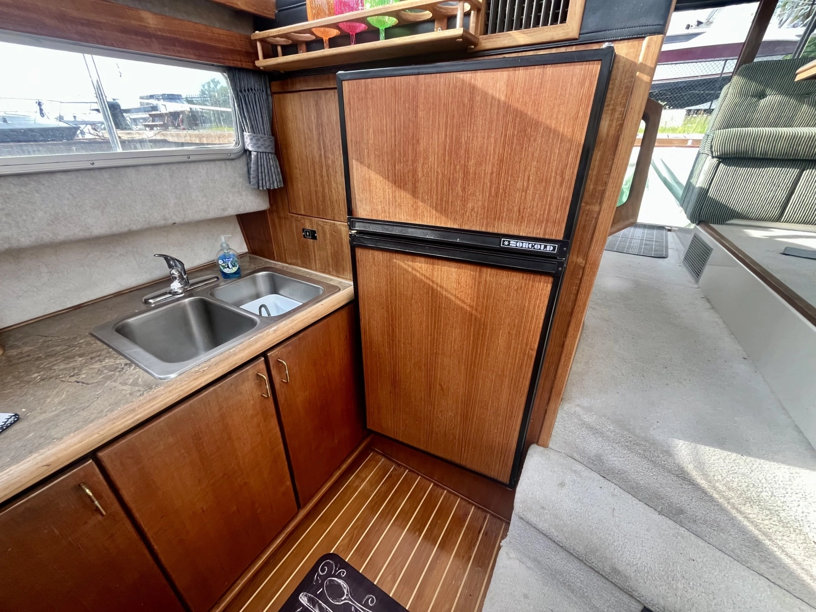 1990 Bayliner 3888 Motoryacht 38