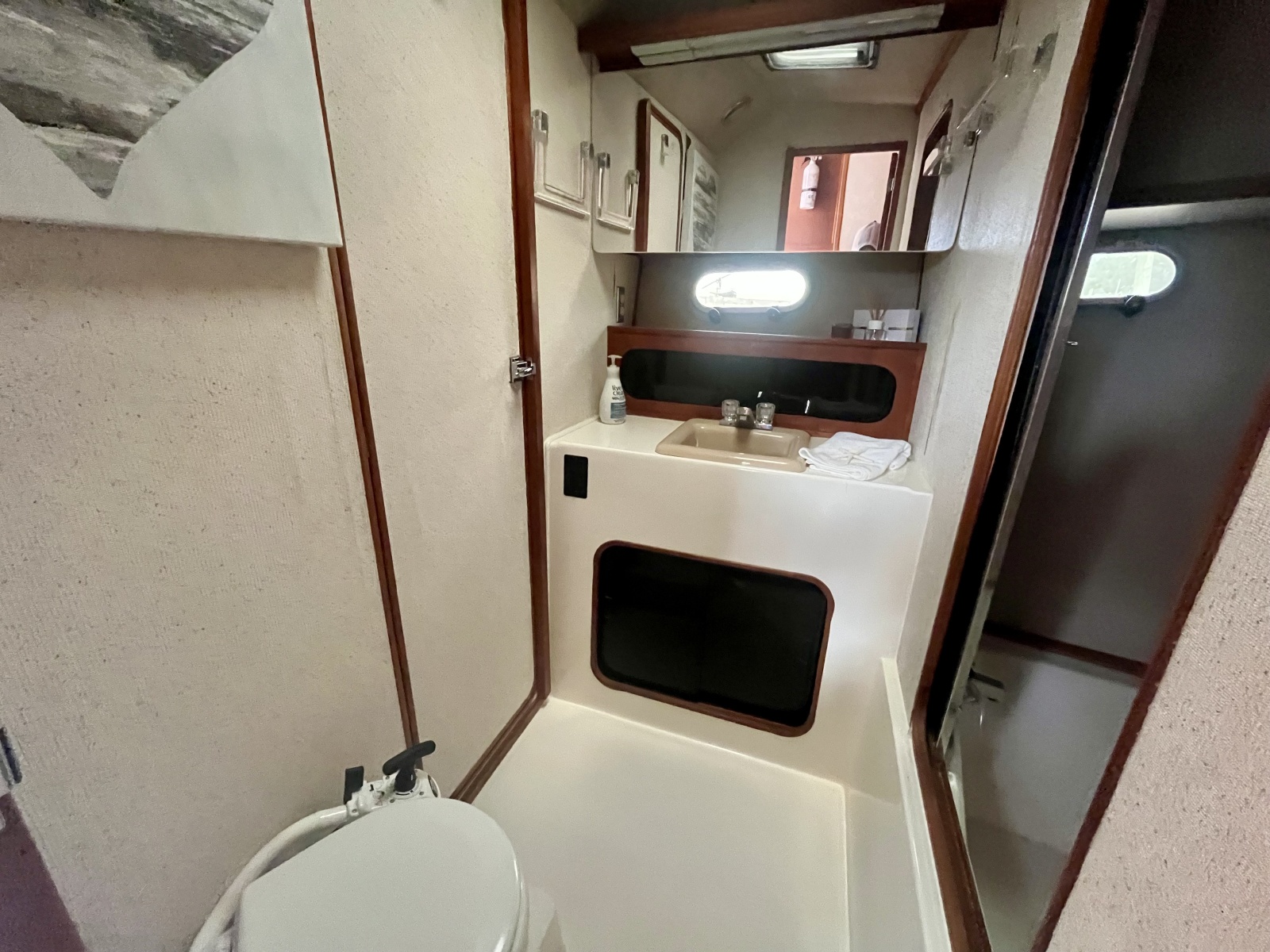 1990 Bayliner 3888 Motoryacht 38