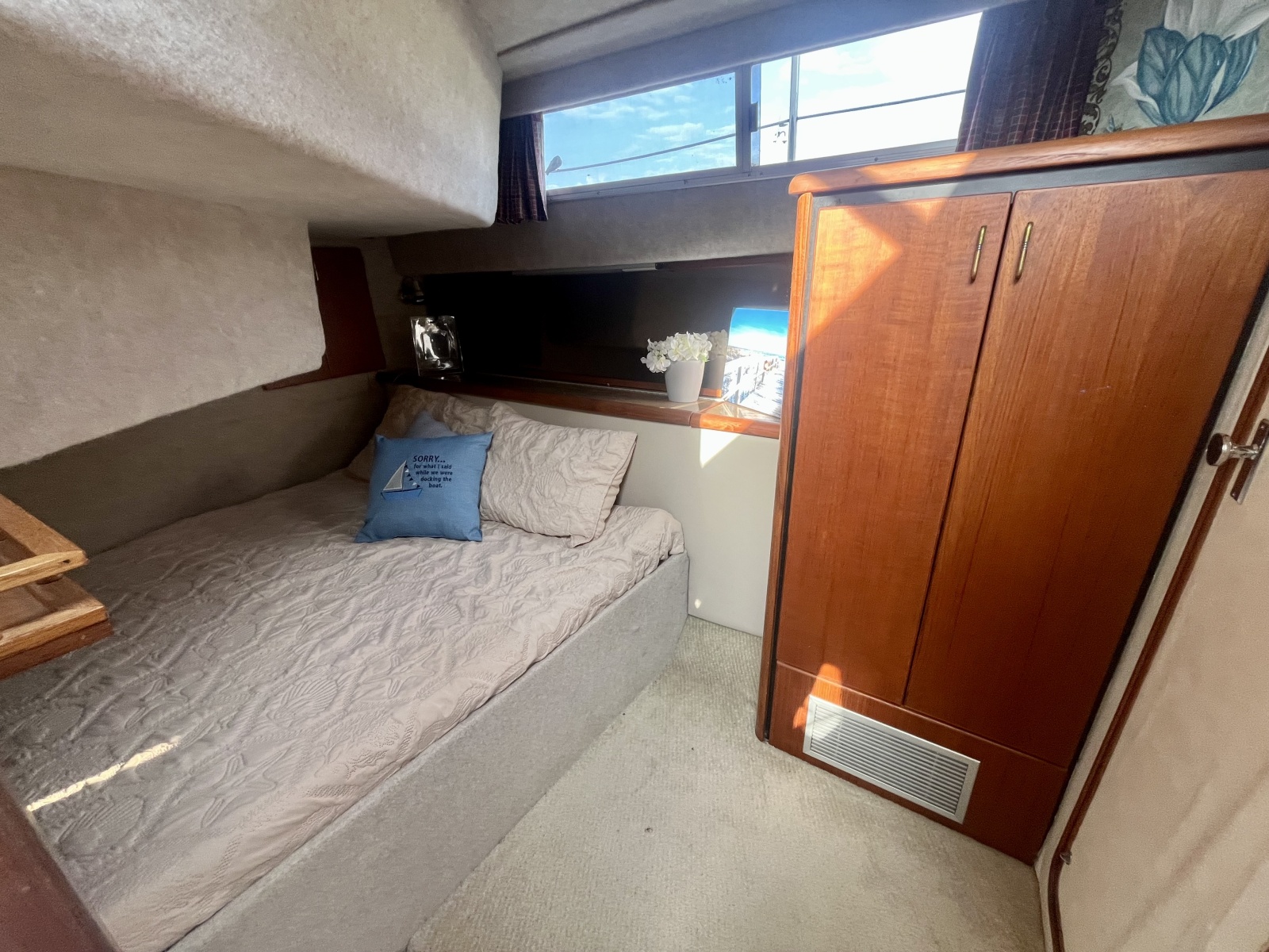 1990 Bayliner 3888 Motoryacht 38