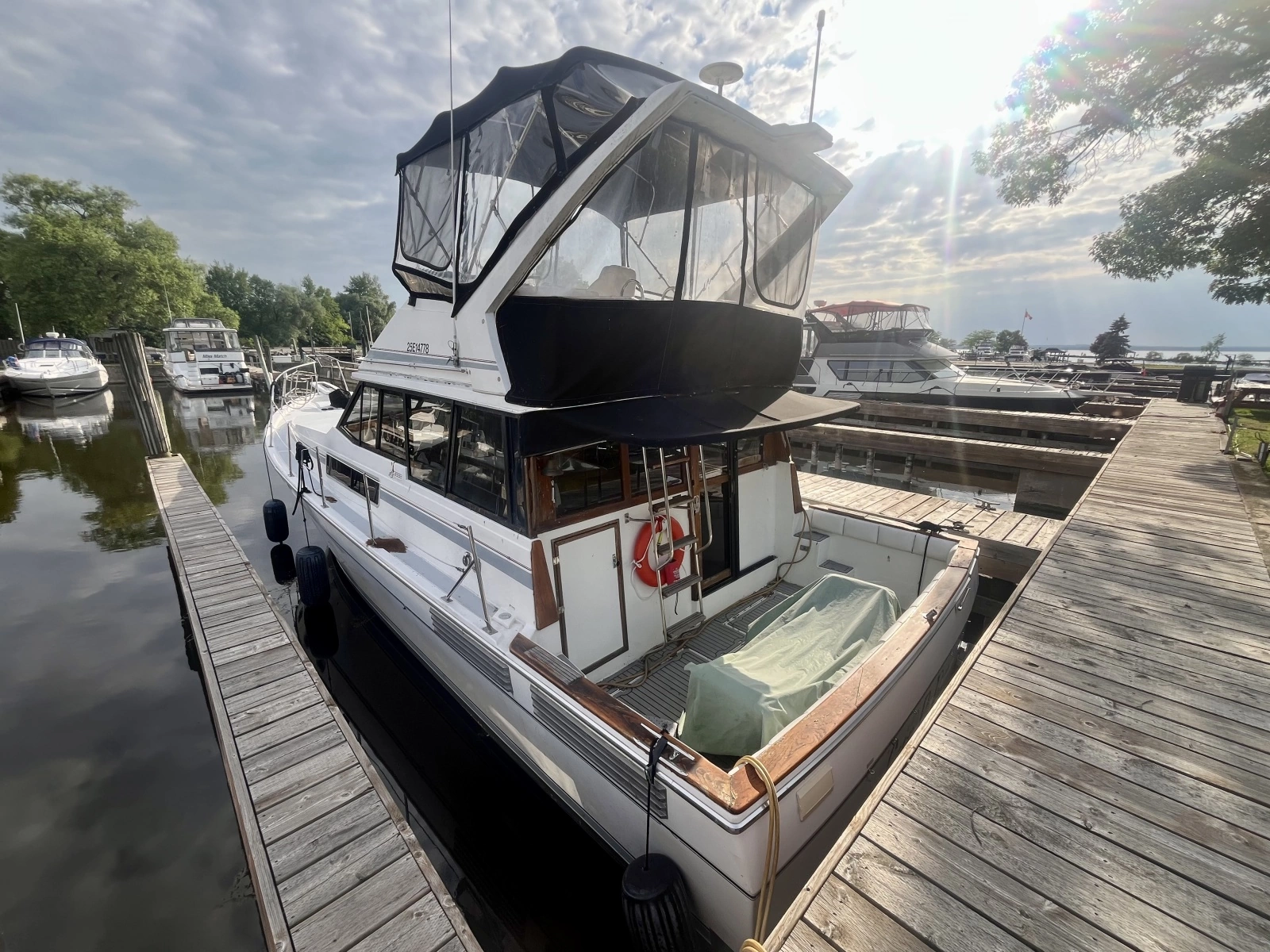 1990 Bayliner 3888 Motoryacht 38