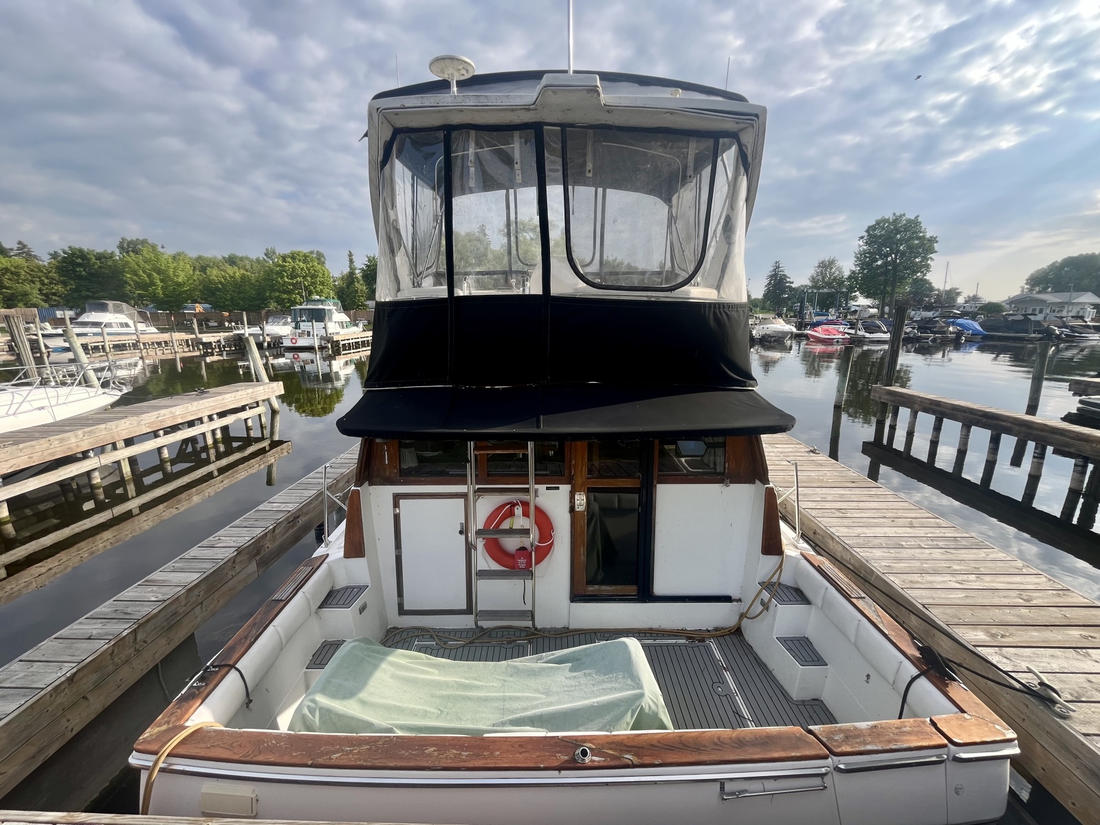 1990 Bayliner 3888 Motoryacht 38