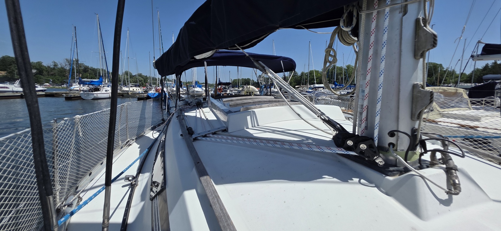 1985 Beneteau First 305