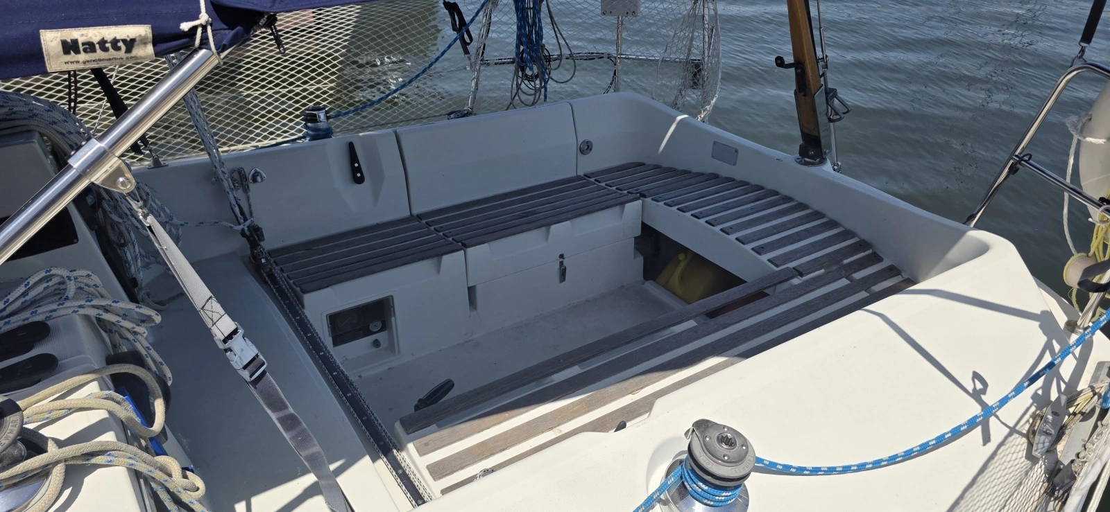 1985 Beneteau First 305