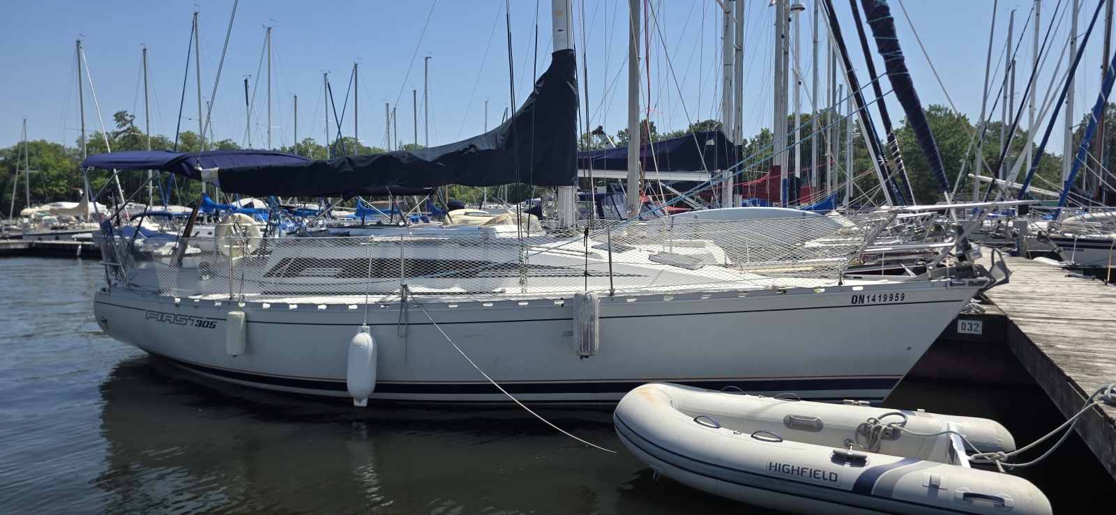 1985 Beneteau First 305