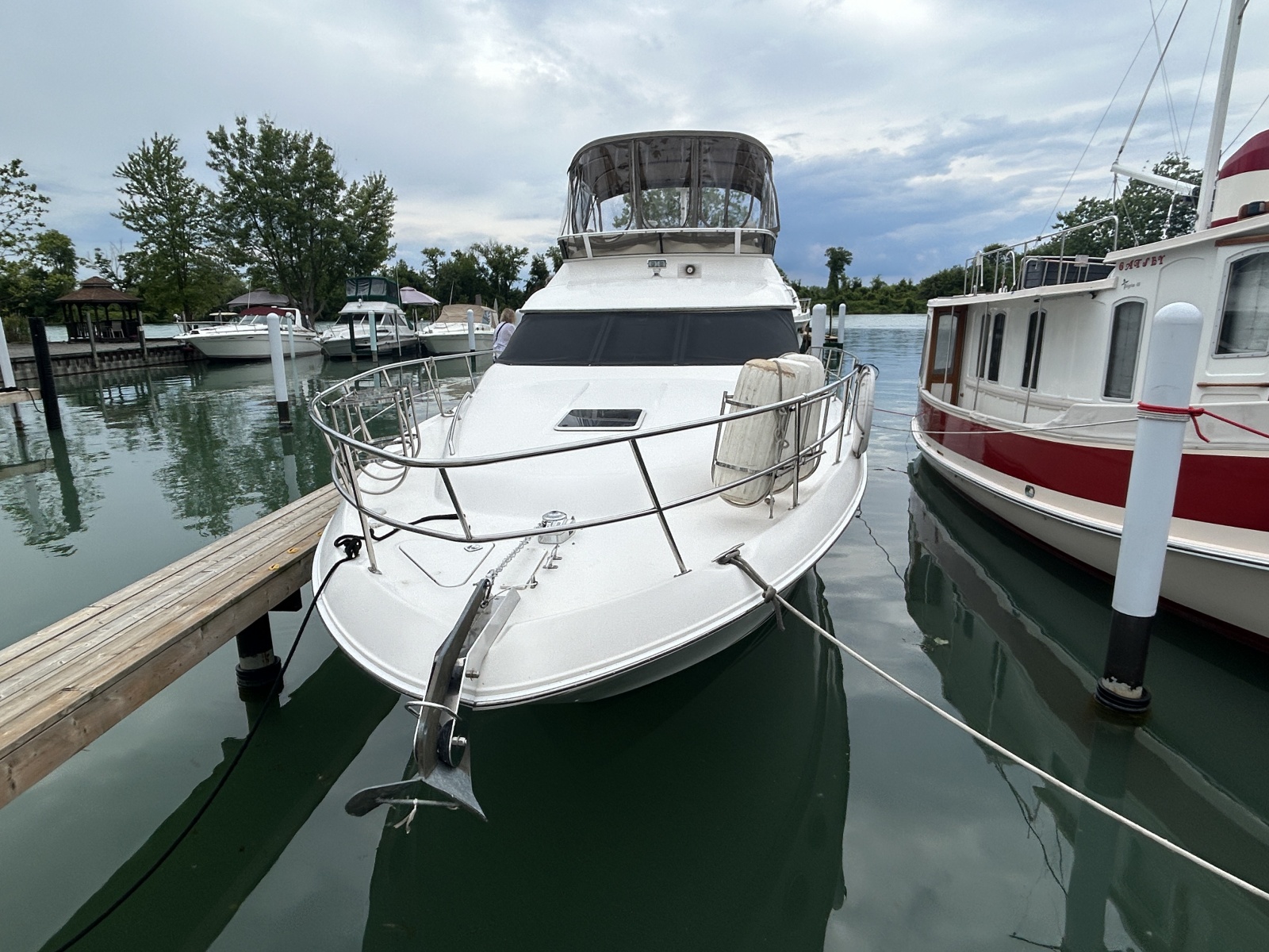 1999 Sea Ray 400 Sedan bridge