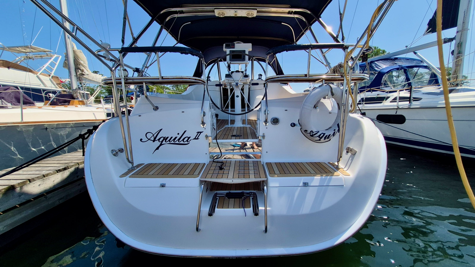 2006 Hunter 410 Deck Salon