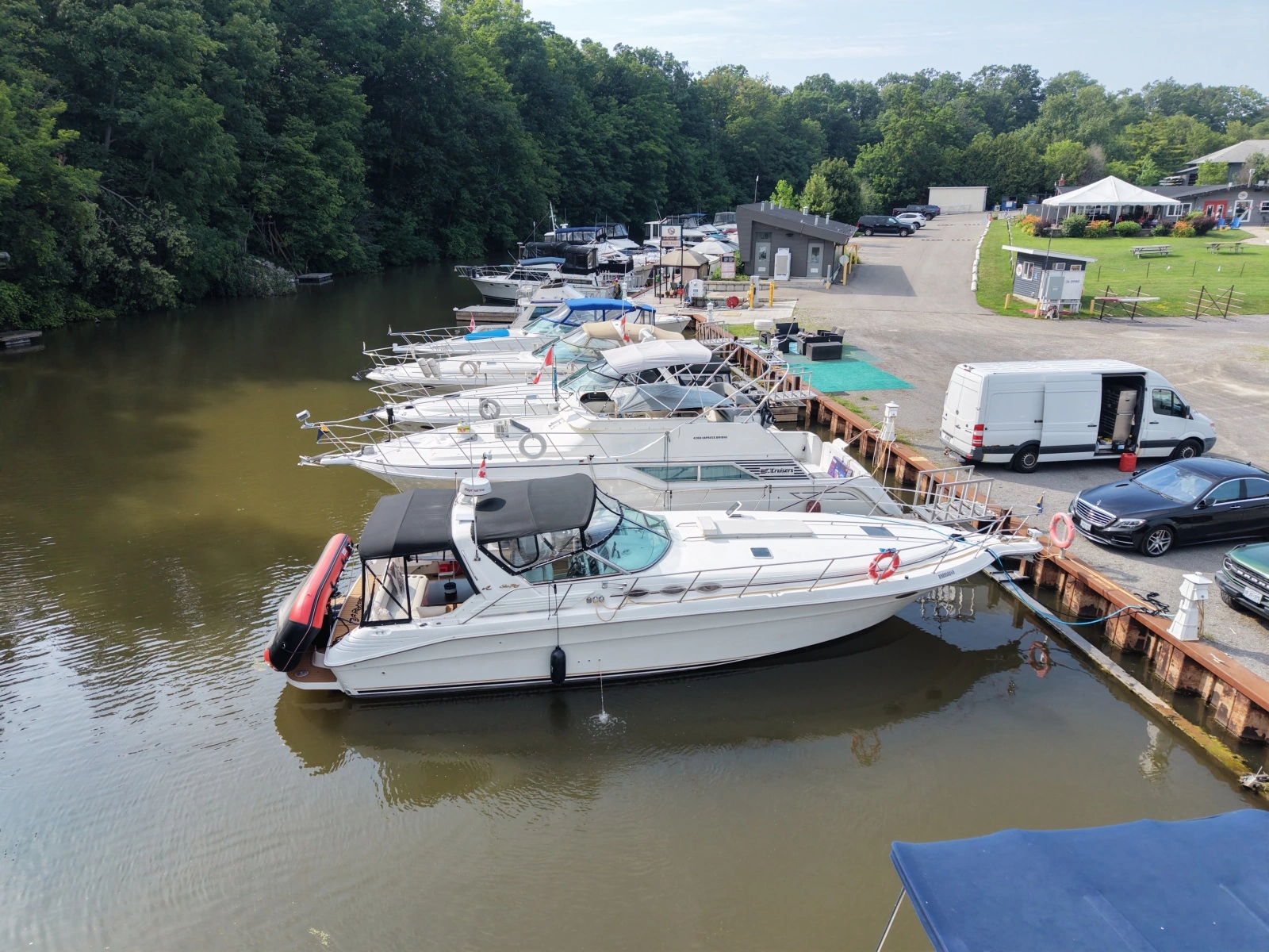 1998 Sea Ray 400 Express