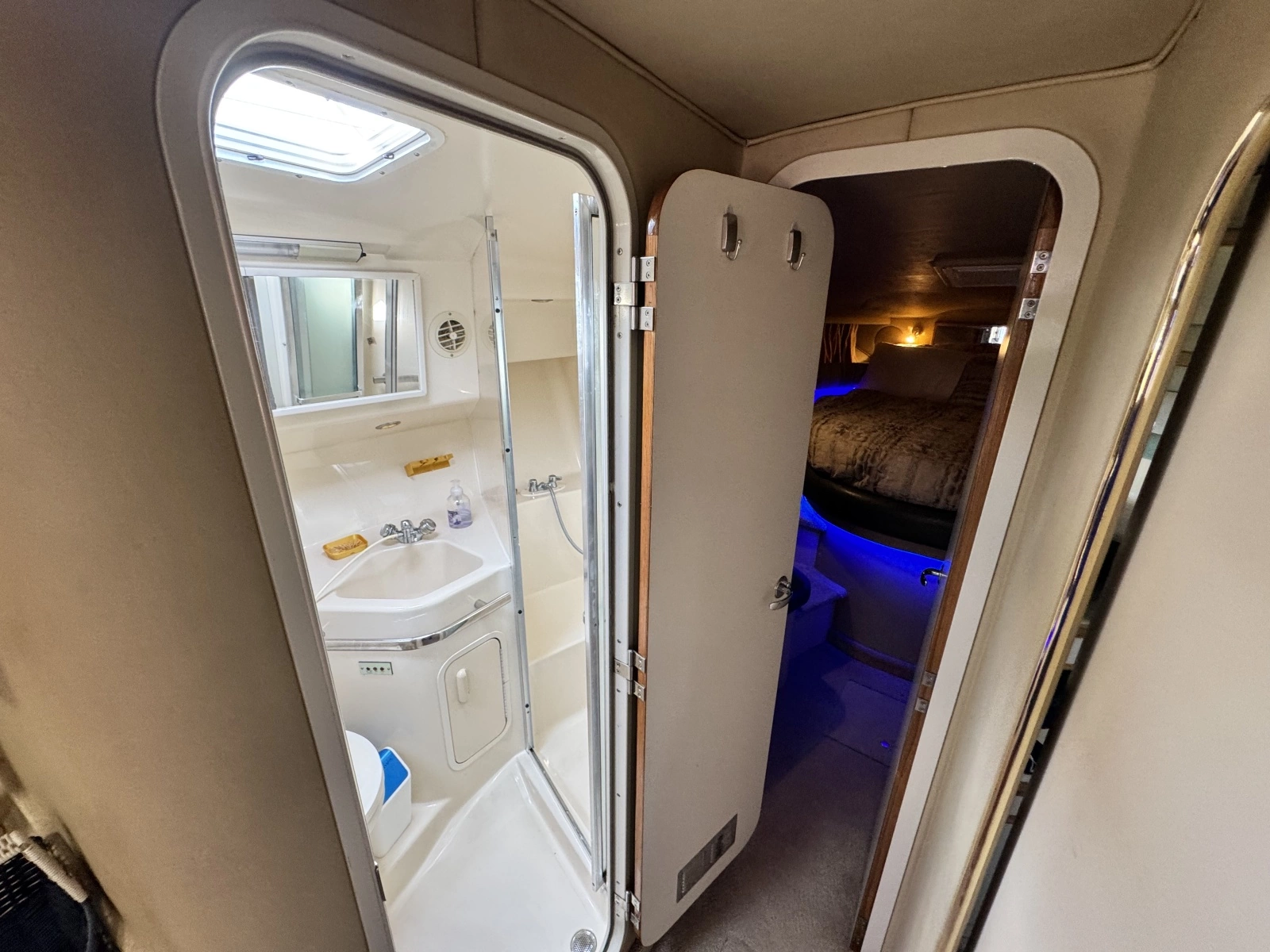 1998 Sea Ray 400 Express
