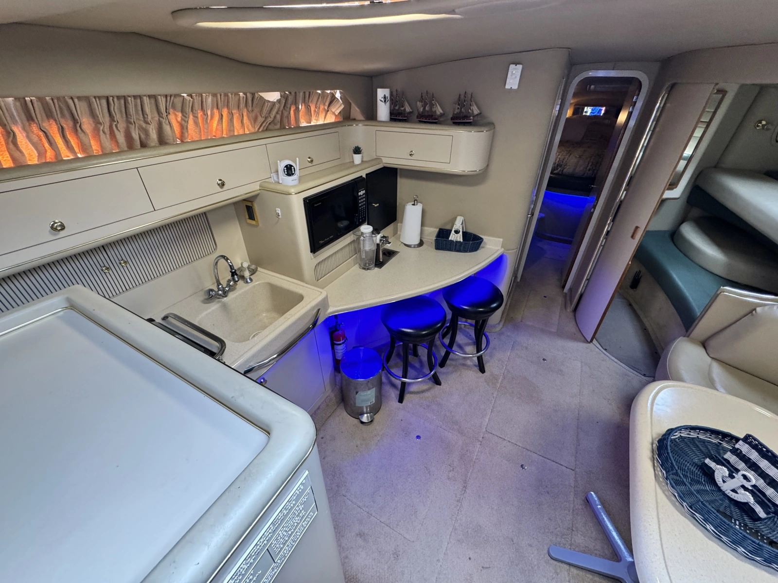 1998 Sea Ray 400 Express