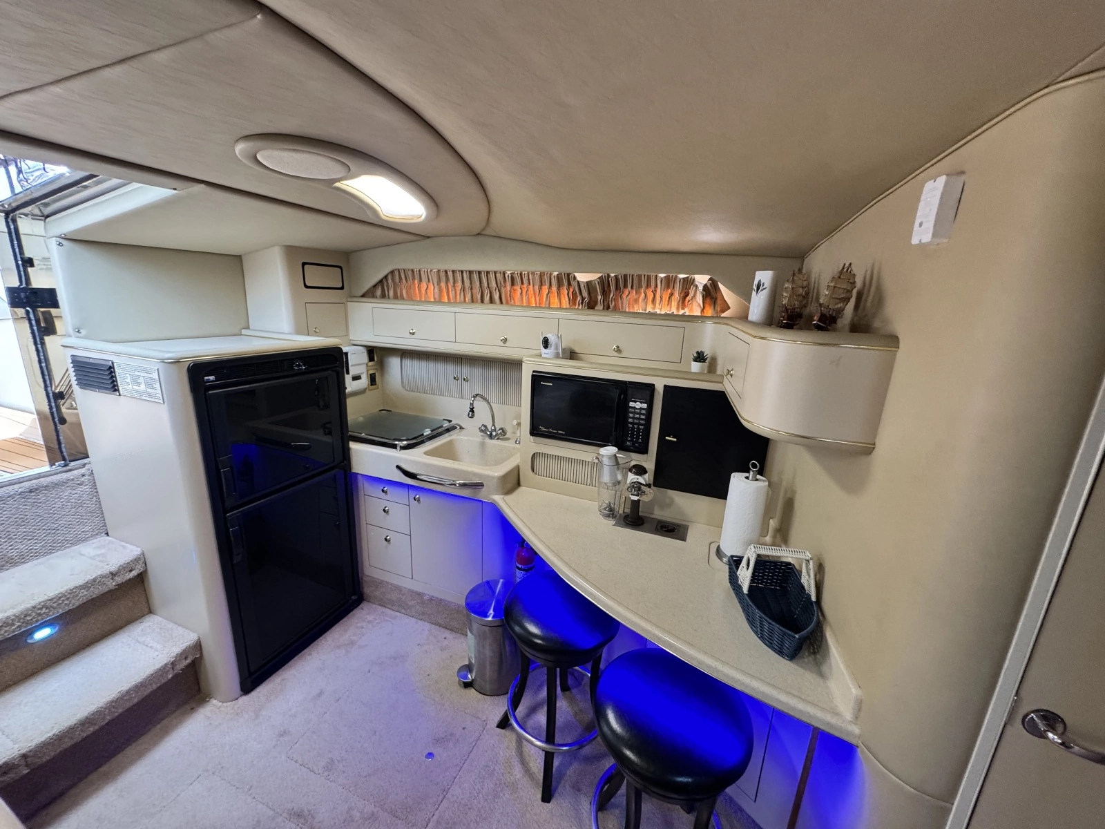 1998 Sea Ray 400 Express