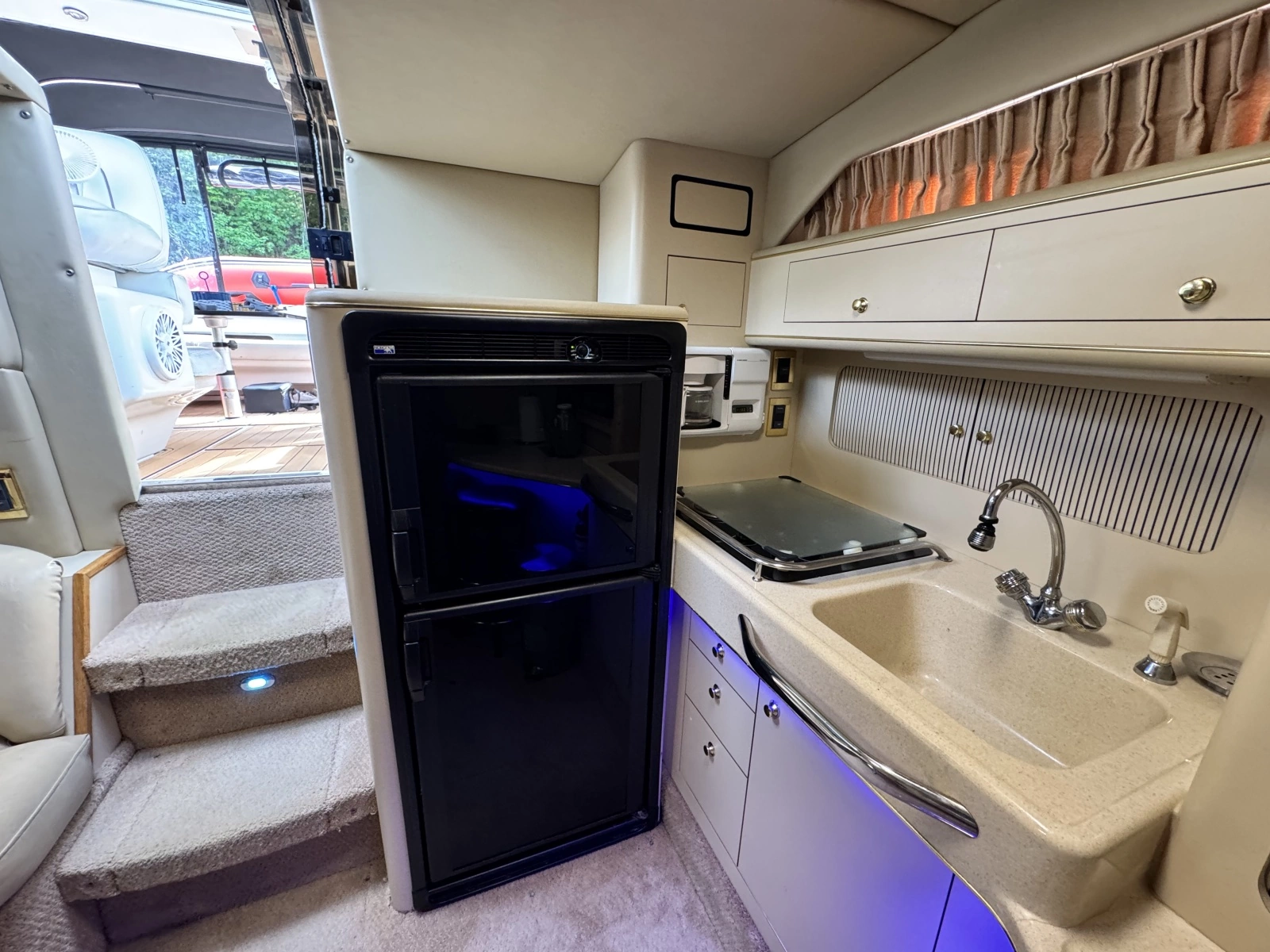 1998 Sea Ray 400 Express