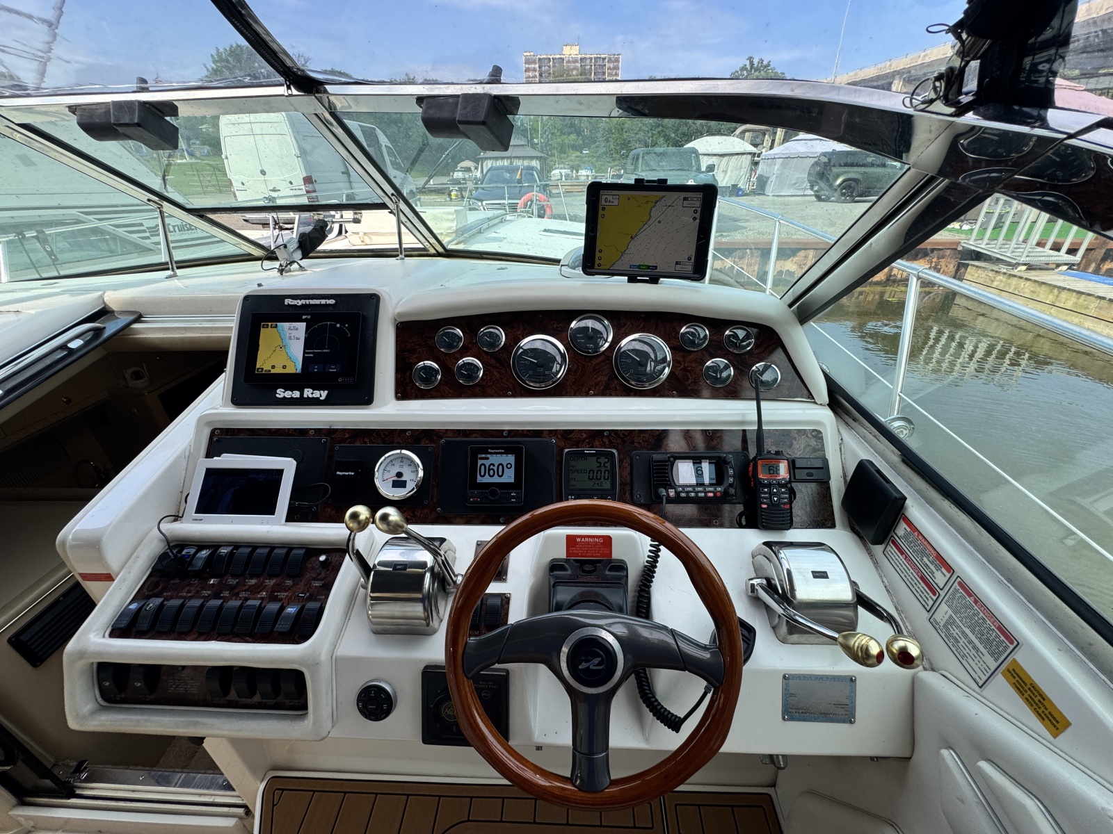 1998 Sea Ray 400 Express