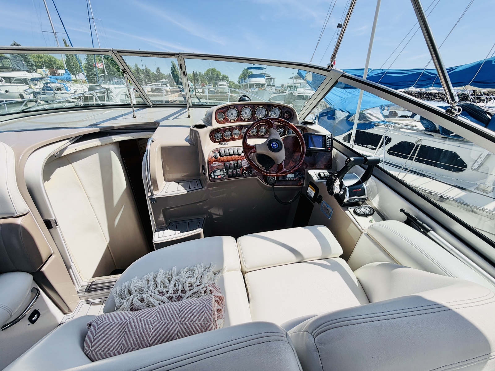 2006 Four Winns 288 Vista