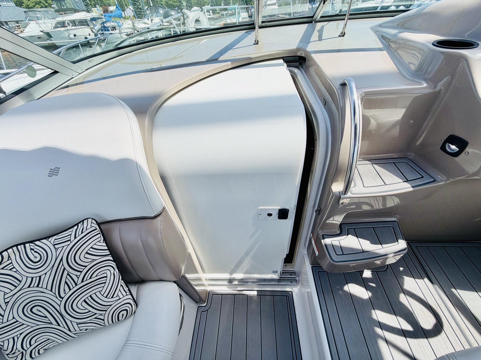 2006 Four Winns 288 Vista