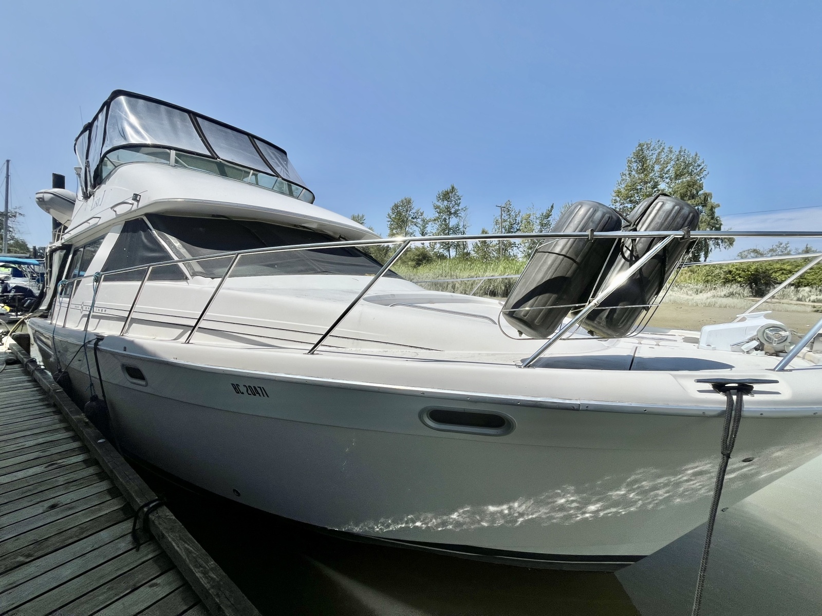 1996 Bayliner 3988 39