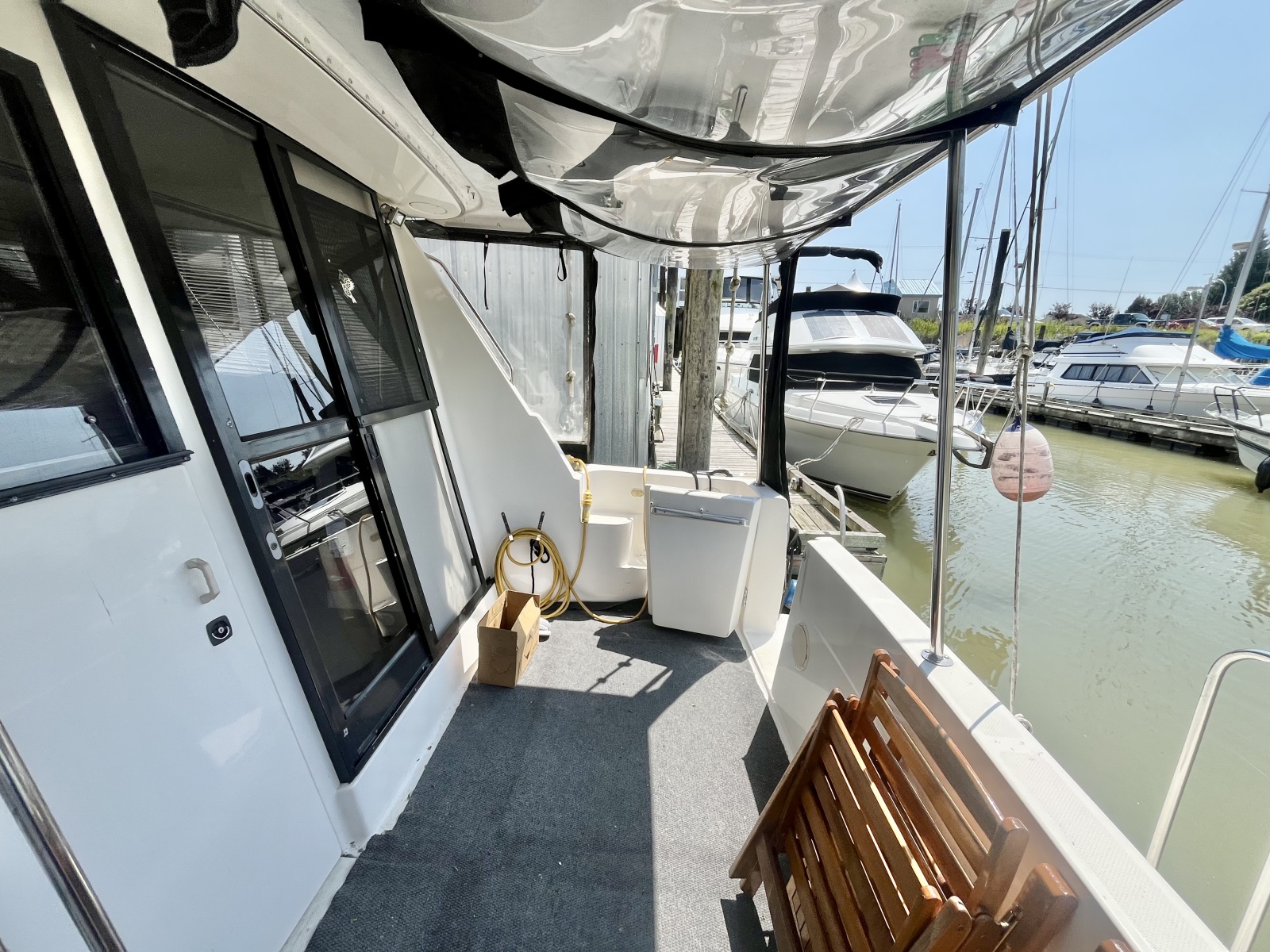 1996 Bayliner 3988 39