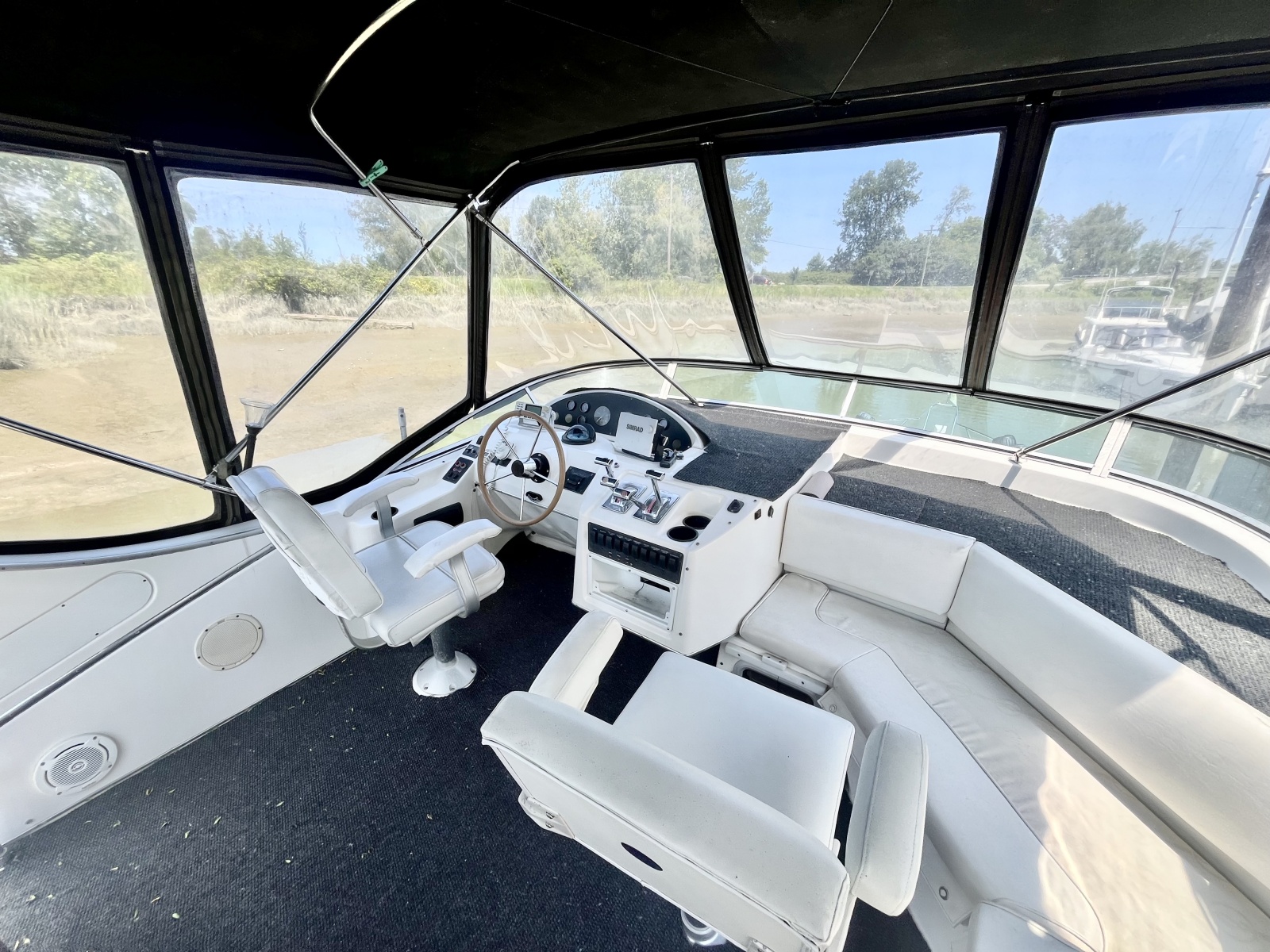1996 Bayliner 3988 39