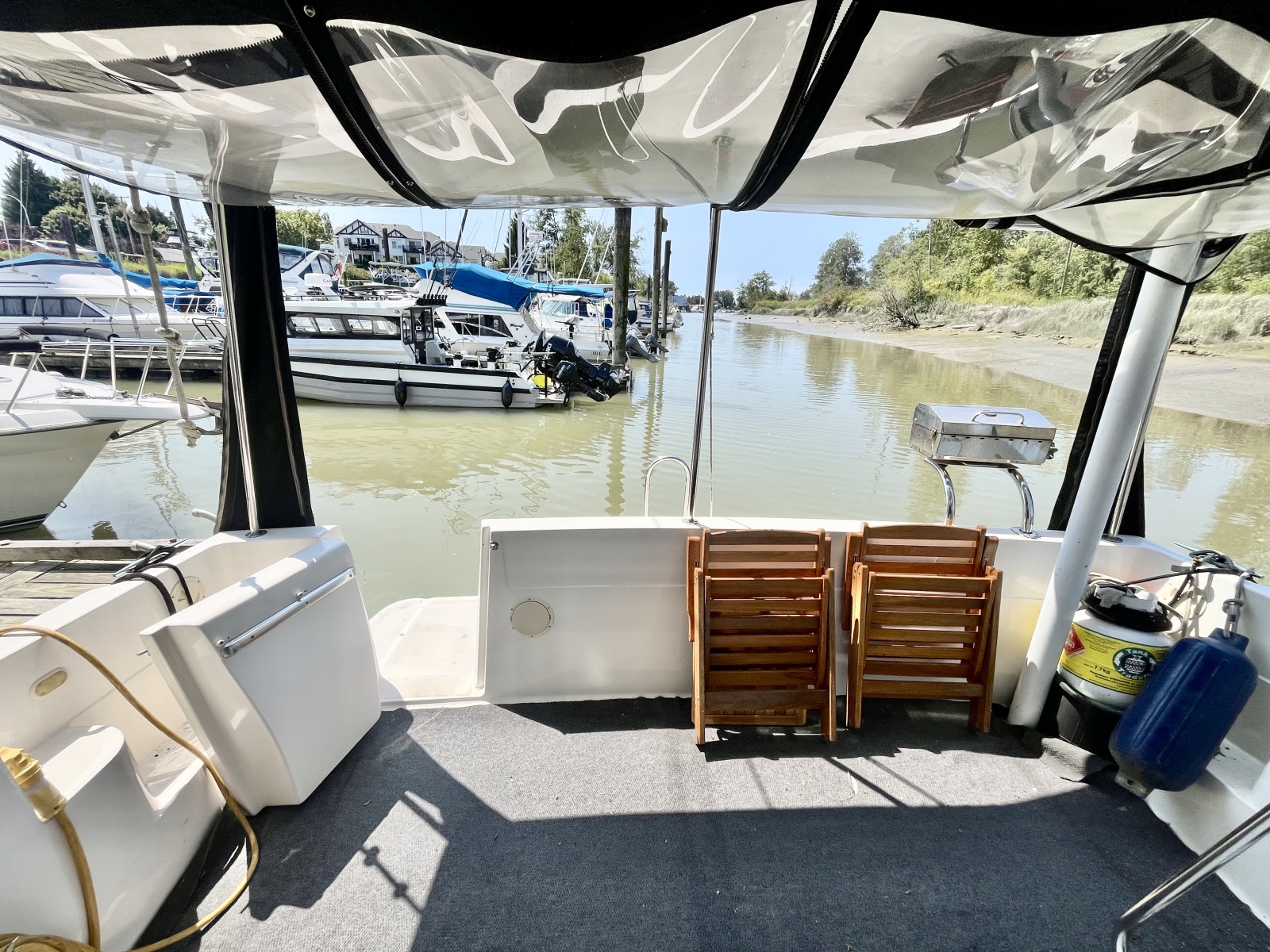 1996 Bayliner 3988 39
