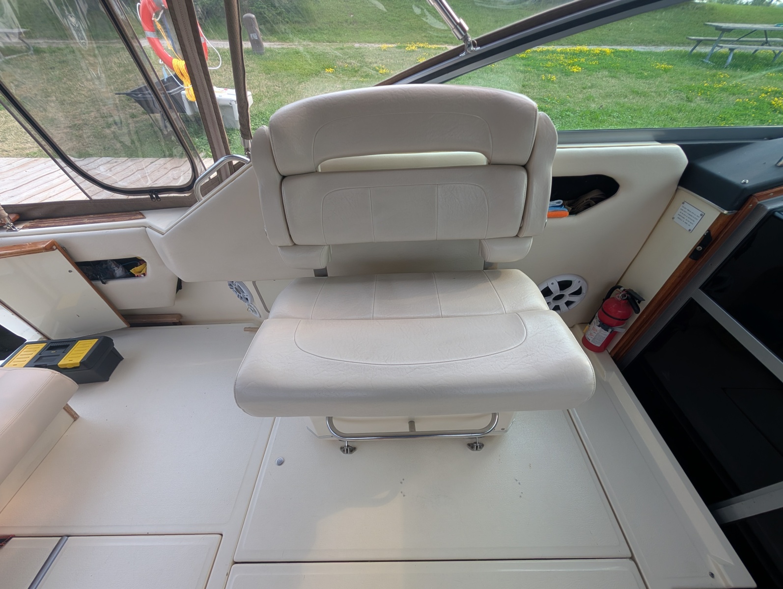 1986 Sea Ray 300 Weekender 30
