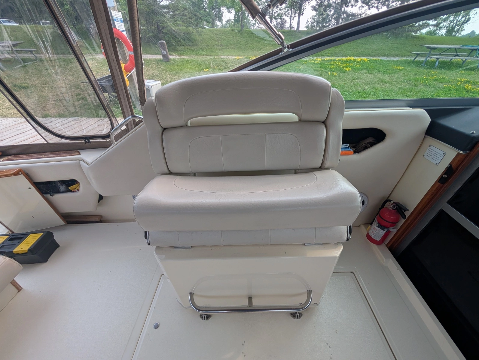1986 Sea Ray 300 Weekender 30