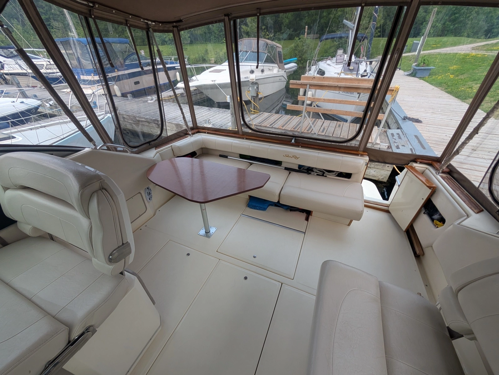 1986 Sea Ray 300 Weekender 30