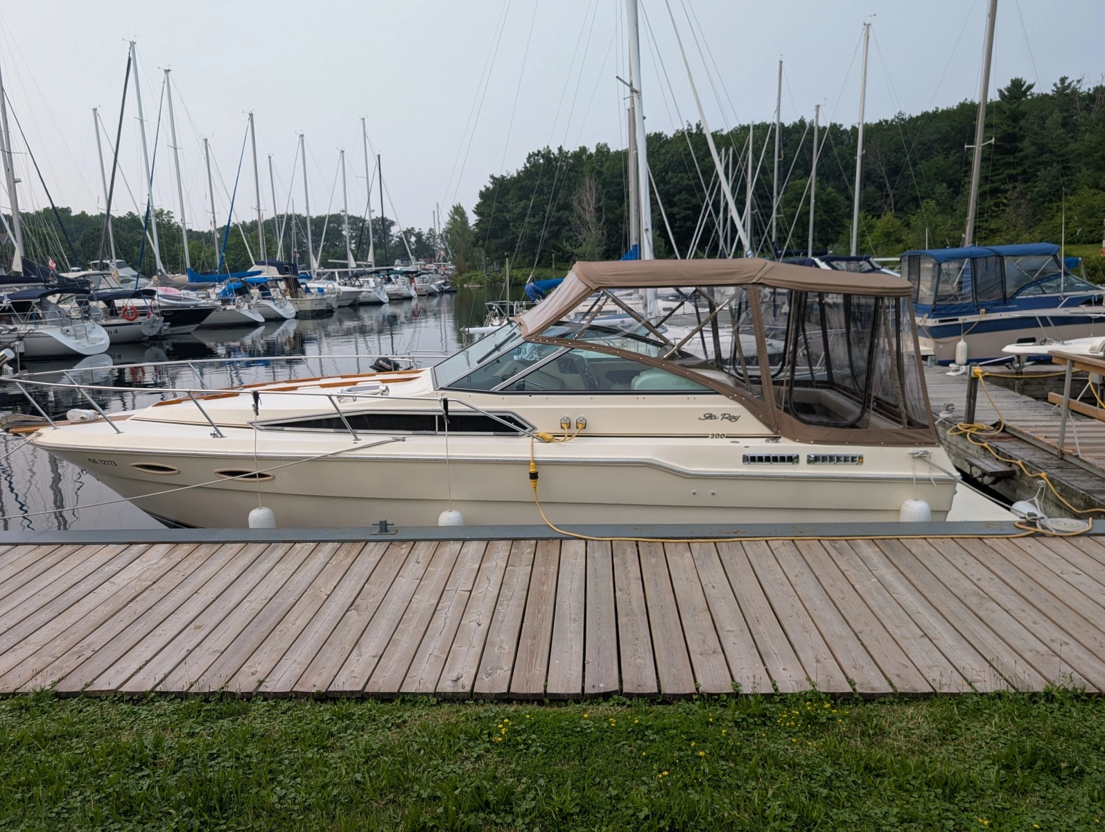 1986 Sea Ray 300 Weekender 30