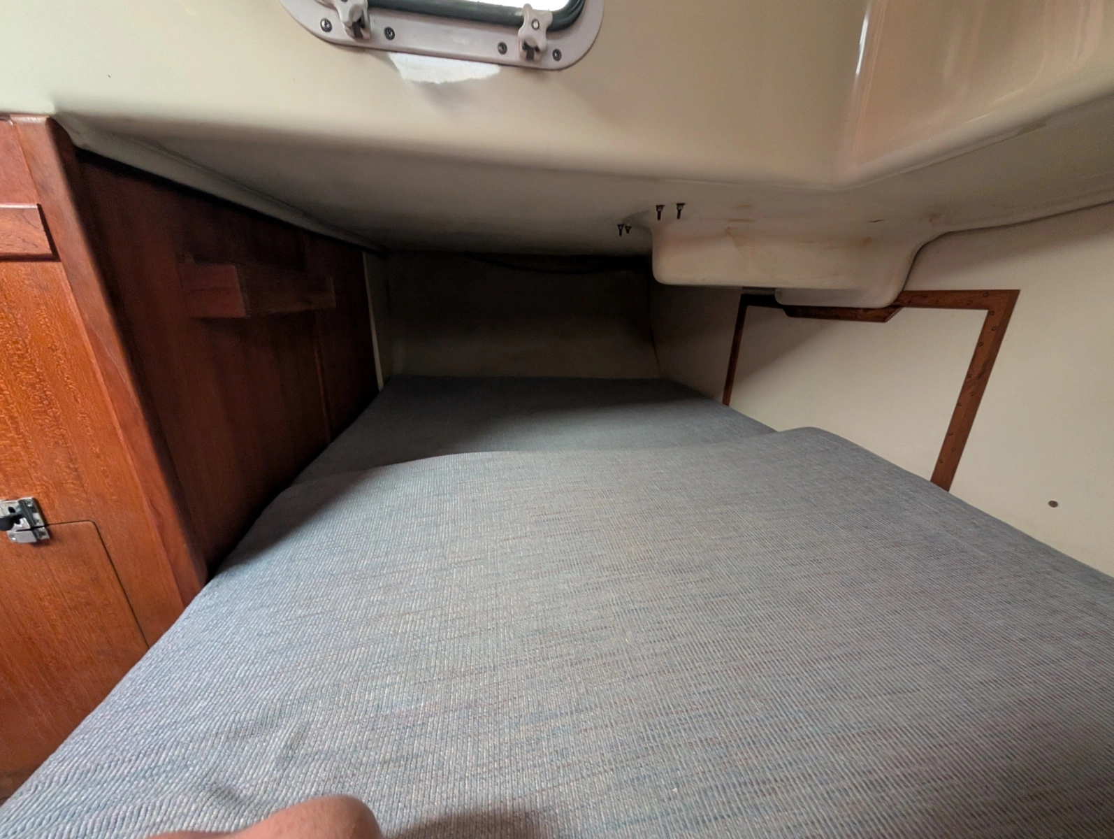 1990 Hunter 28