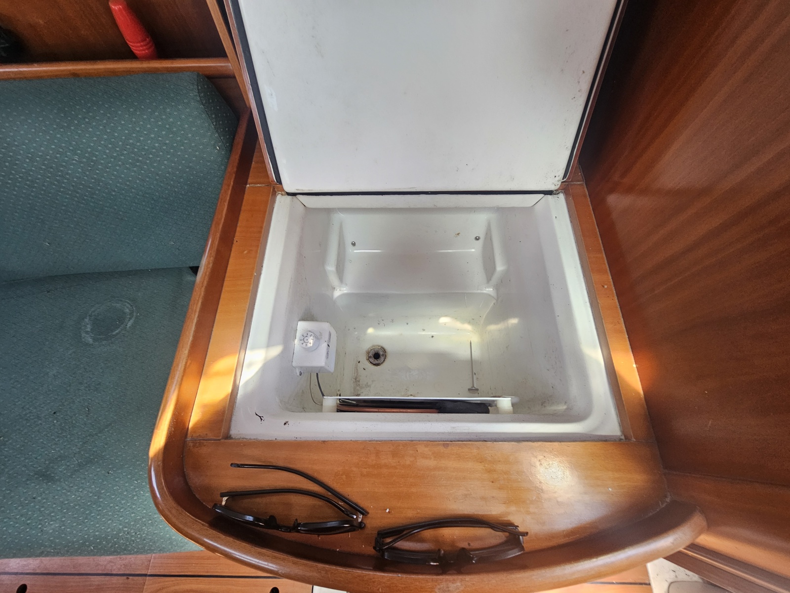 2003 Beneteau 311 31
