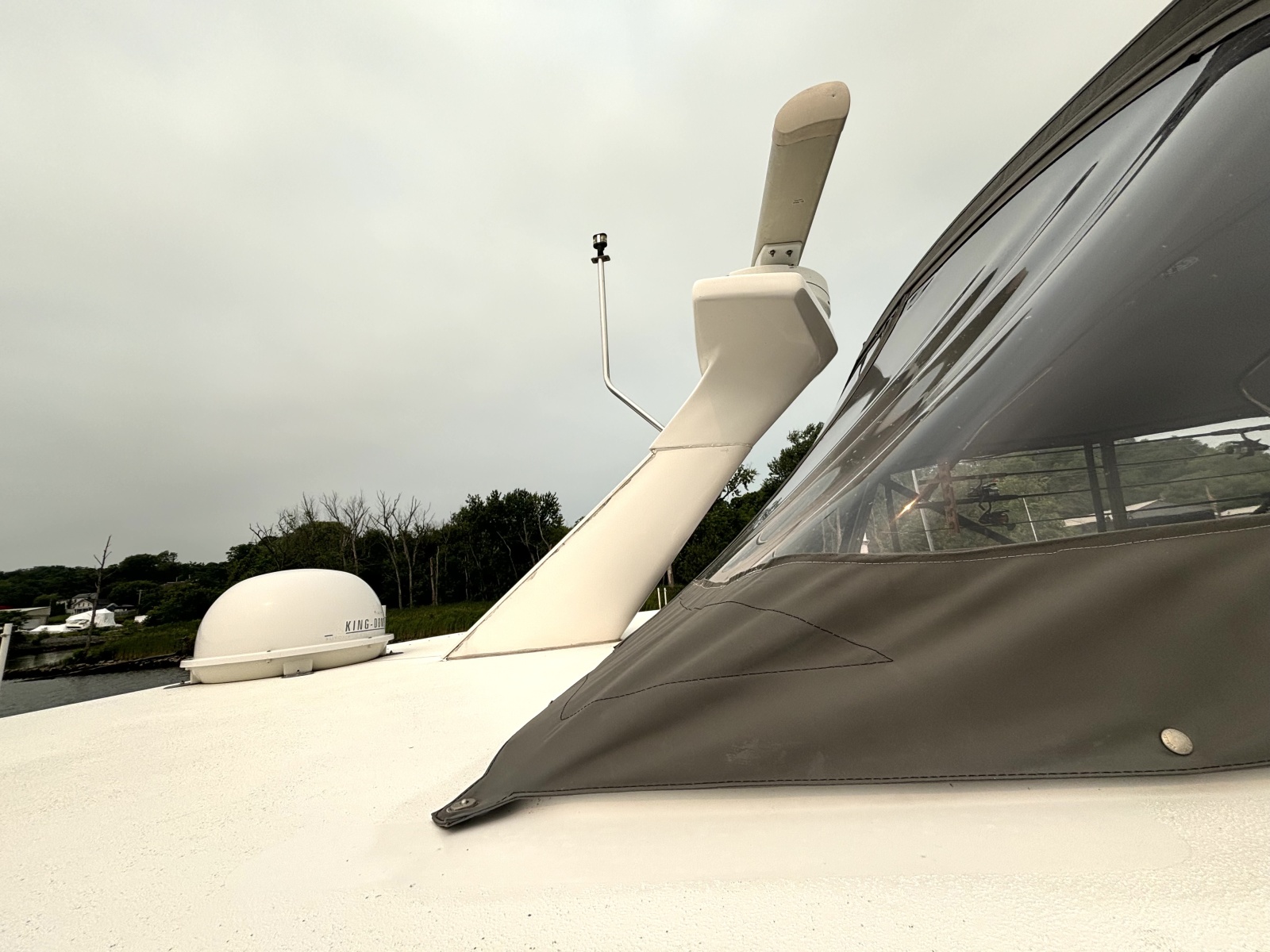 2000 Silverton 422 Motor Yacht