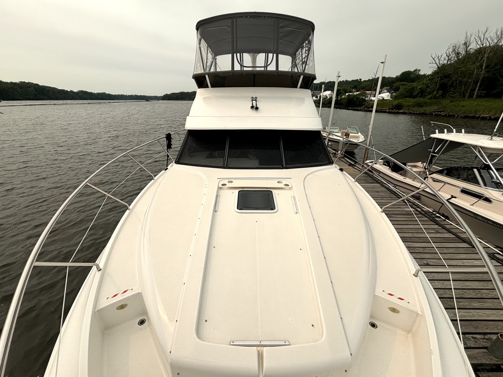 2000 Silverton 422 Motor Yacht