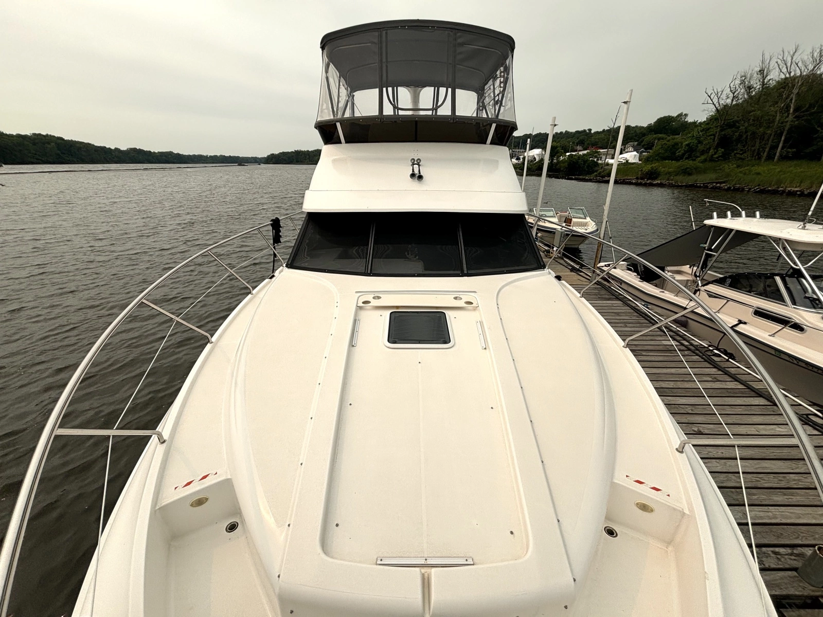 2000 Silverton 422 Motor Yacht