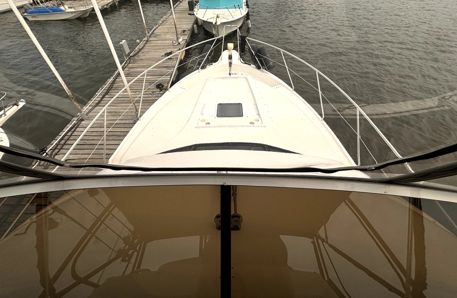 2000 Silverton 422 Motor Yacht