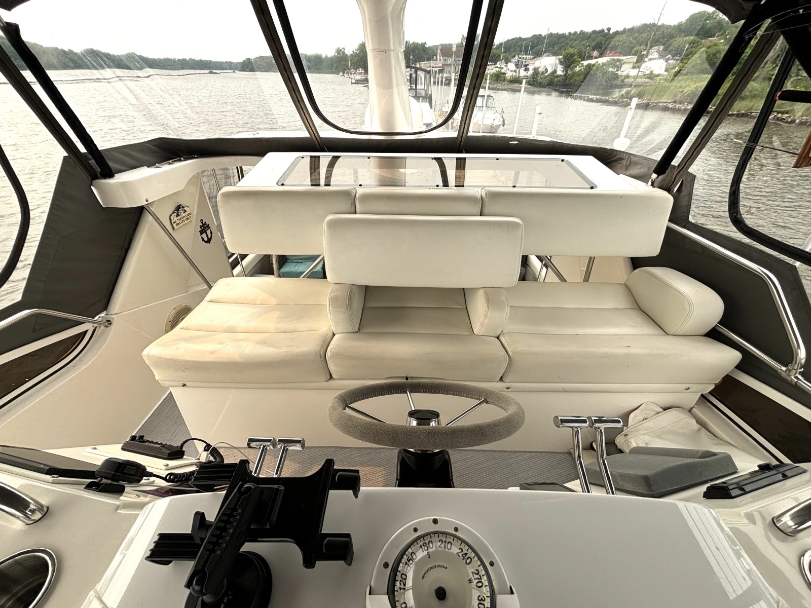 2000 Silverton 422 Motor Yacht