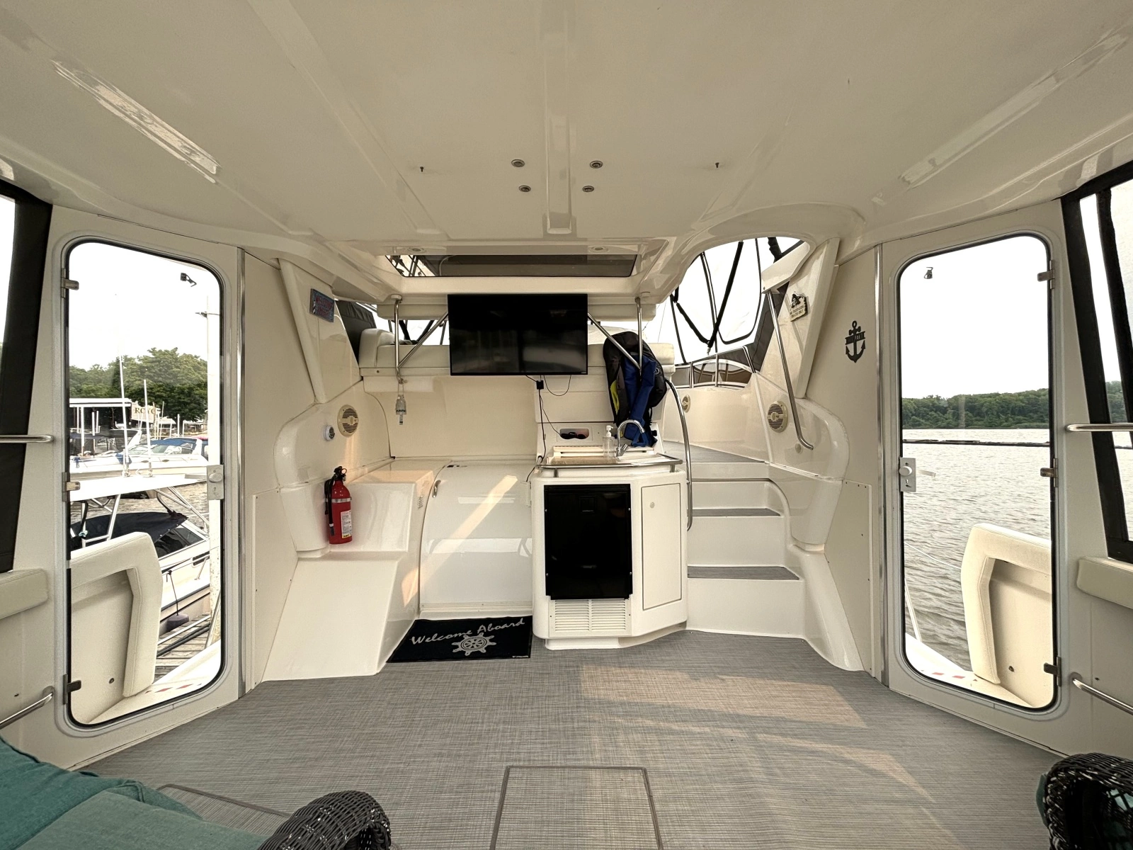 2000 Silverton 422 Motor Yacht