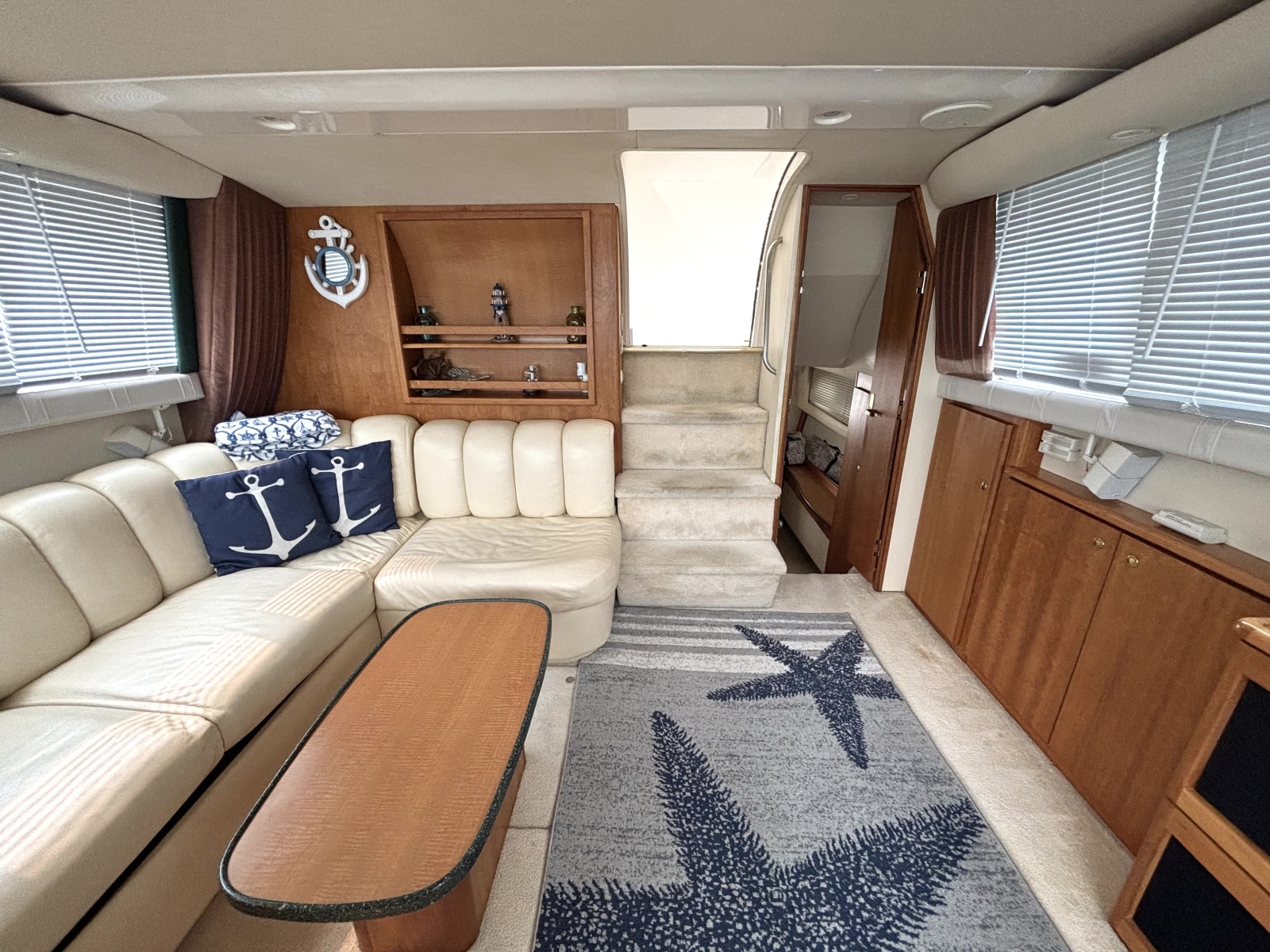 2000 Silverton 422 Motor Yacht