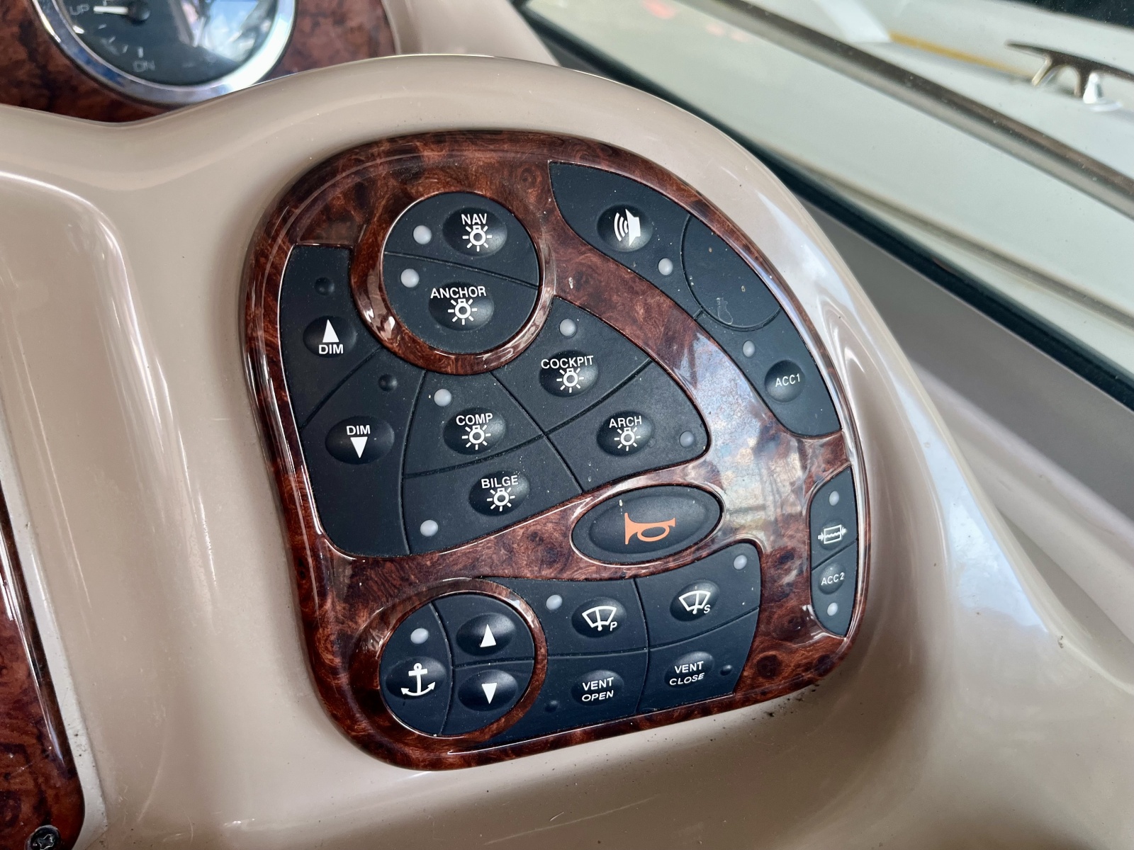 2003 Sea Ray 320 Sundancer