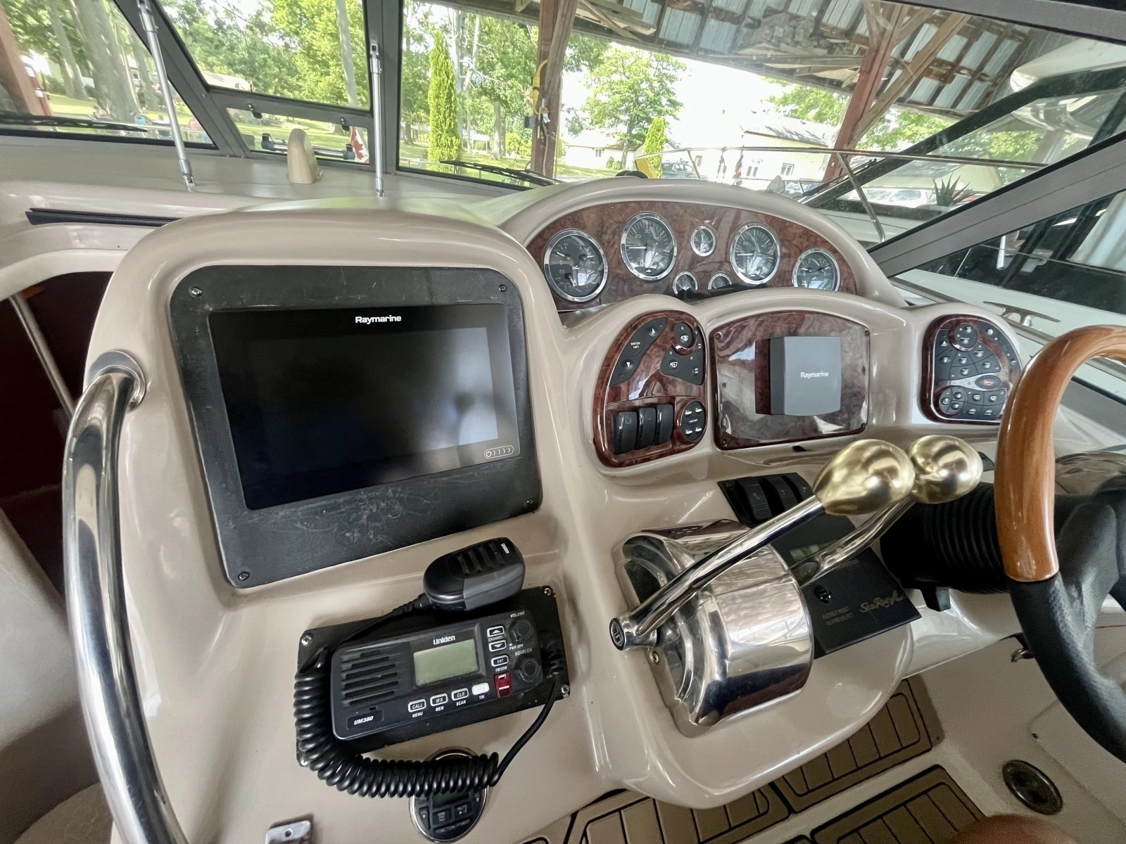 2003 Sea Ray 320 Sundancer