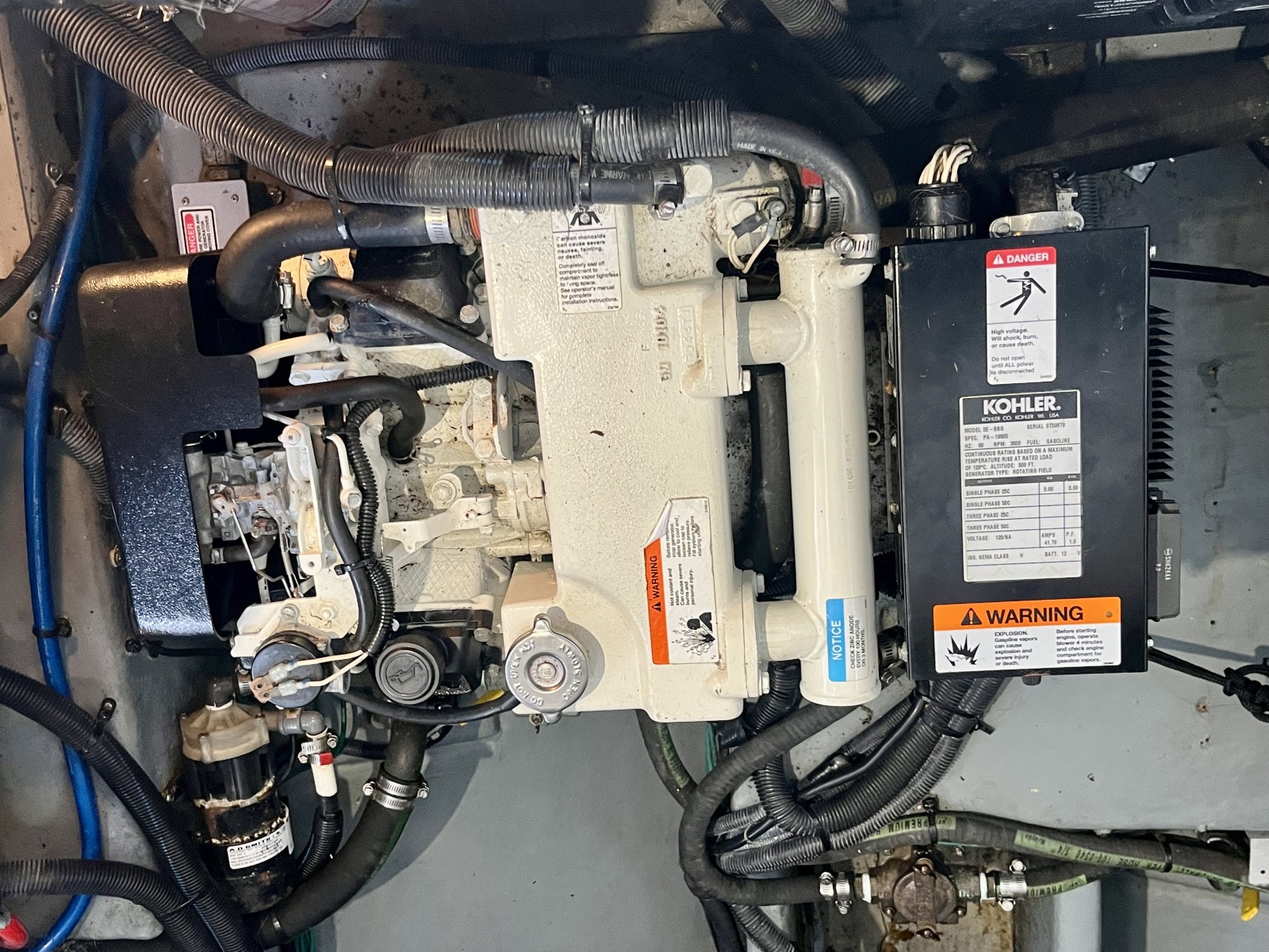 2003 Sea Ray 320 Sundancer