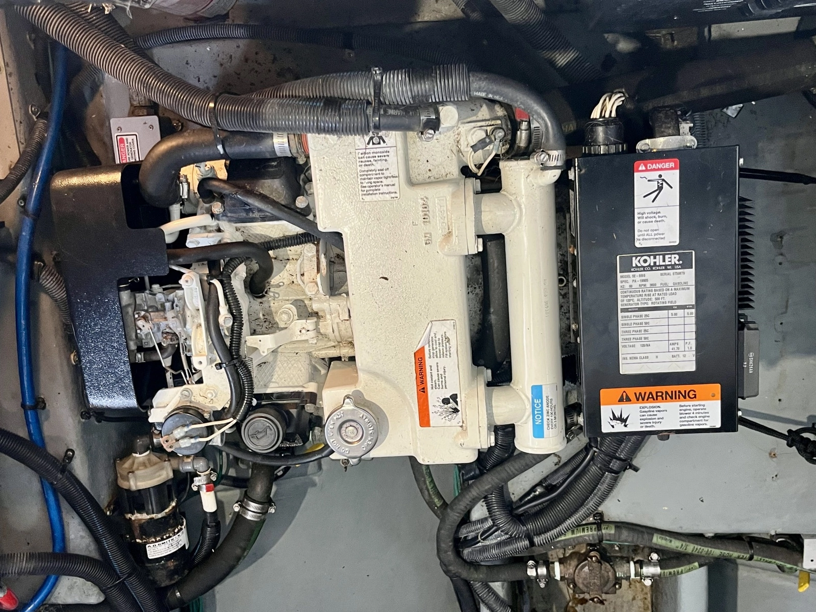 2003 Sea Ray 320 Sundancer